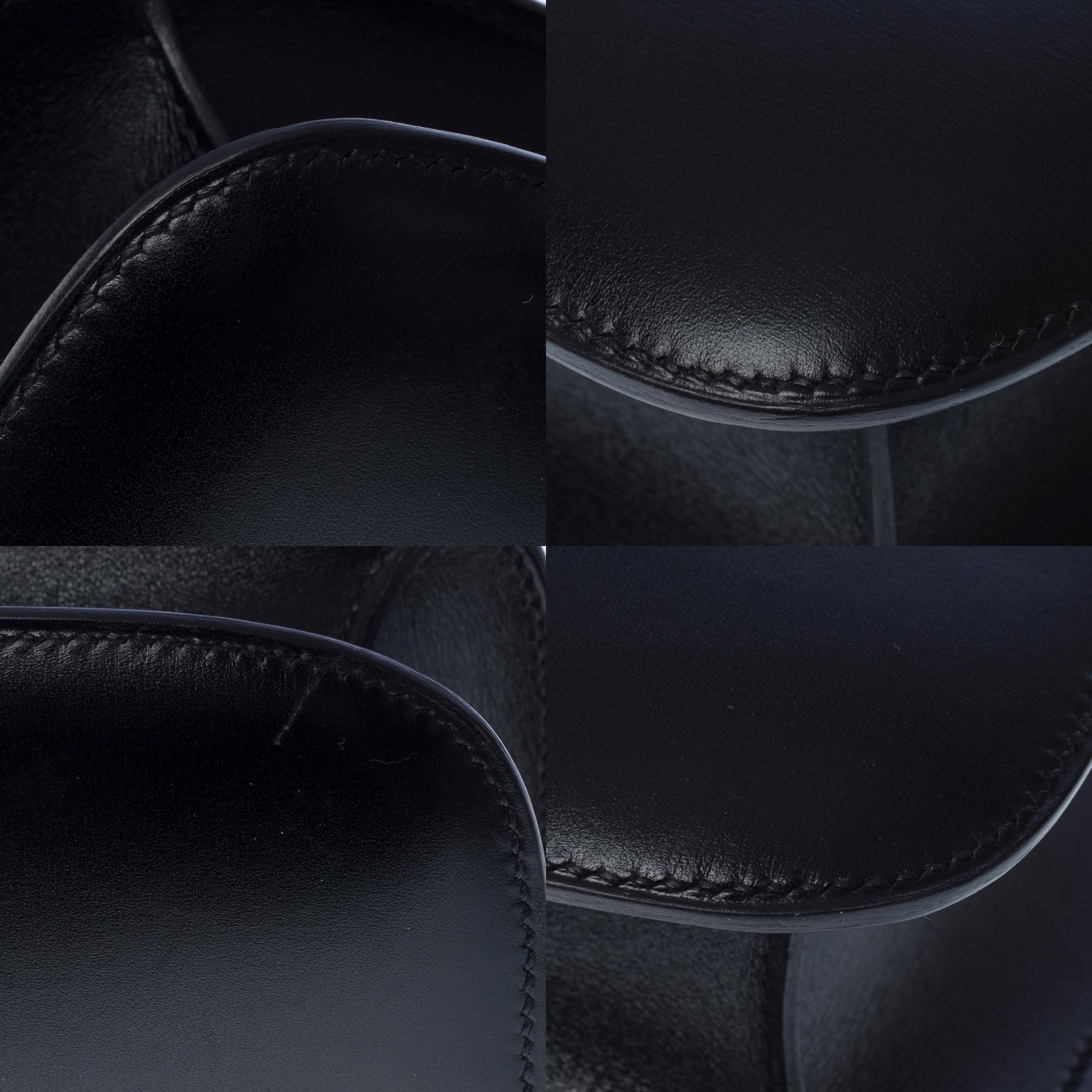 Rare Hermès Constance 23 shoulder bag in  Black Box Calfskin Leather , GHW For Sale 7