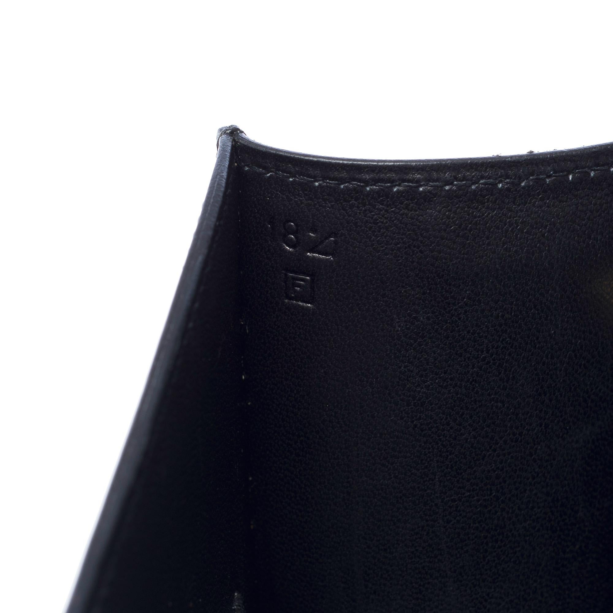 Rare Hermès Constance 23 shoulder bag in  Black Box Calfskin Leather , GHW For Sale 3