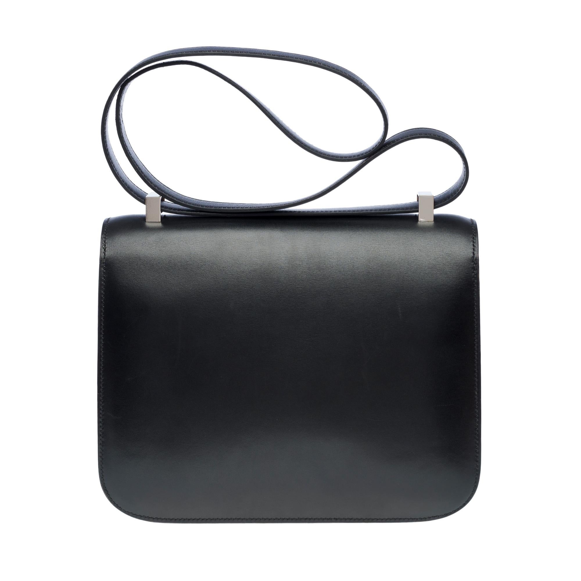 Rare Hermès Constance 23 shoulder bag in black box calfskin leather , PHW In Good Condition For Sale In Paris, IDF