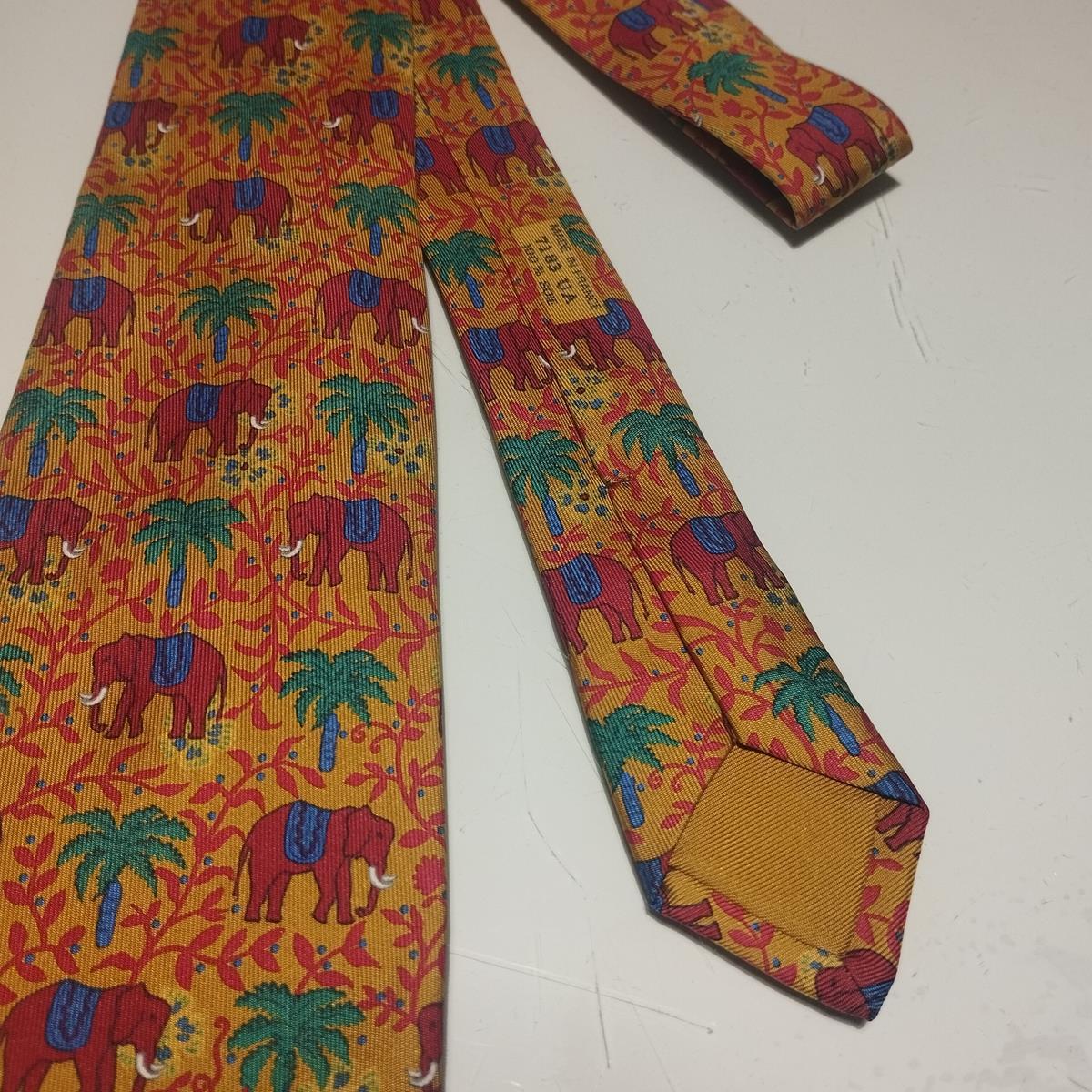 Brown Rare Hermès Elephants Silk Tie For Sale