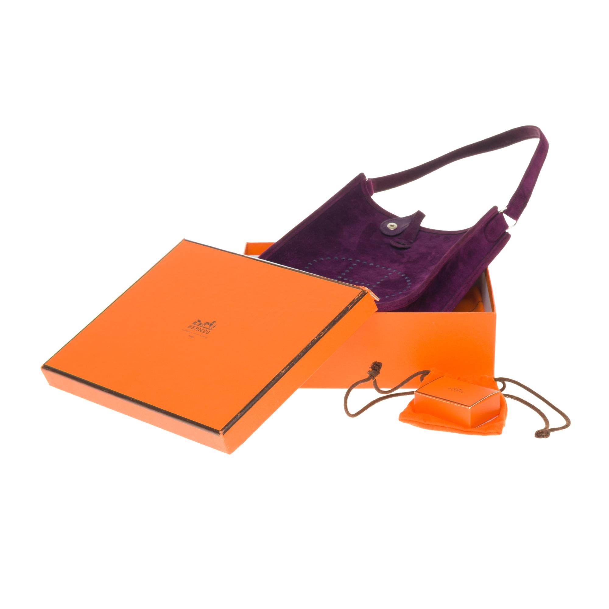 Rare Hermès Evelyne TPM handbag in purple suede, new condition ! 5