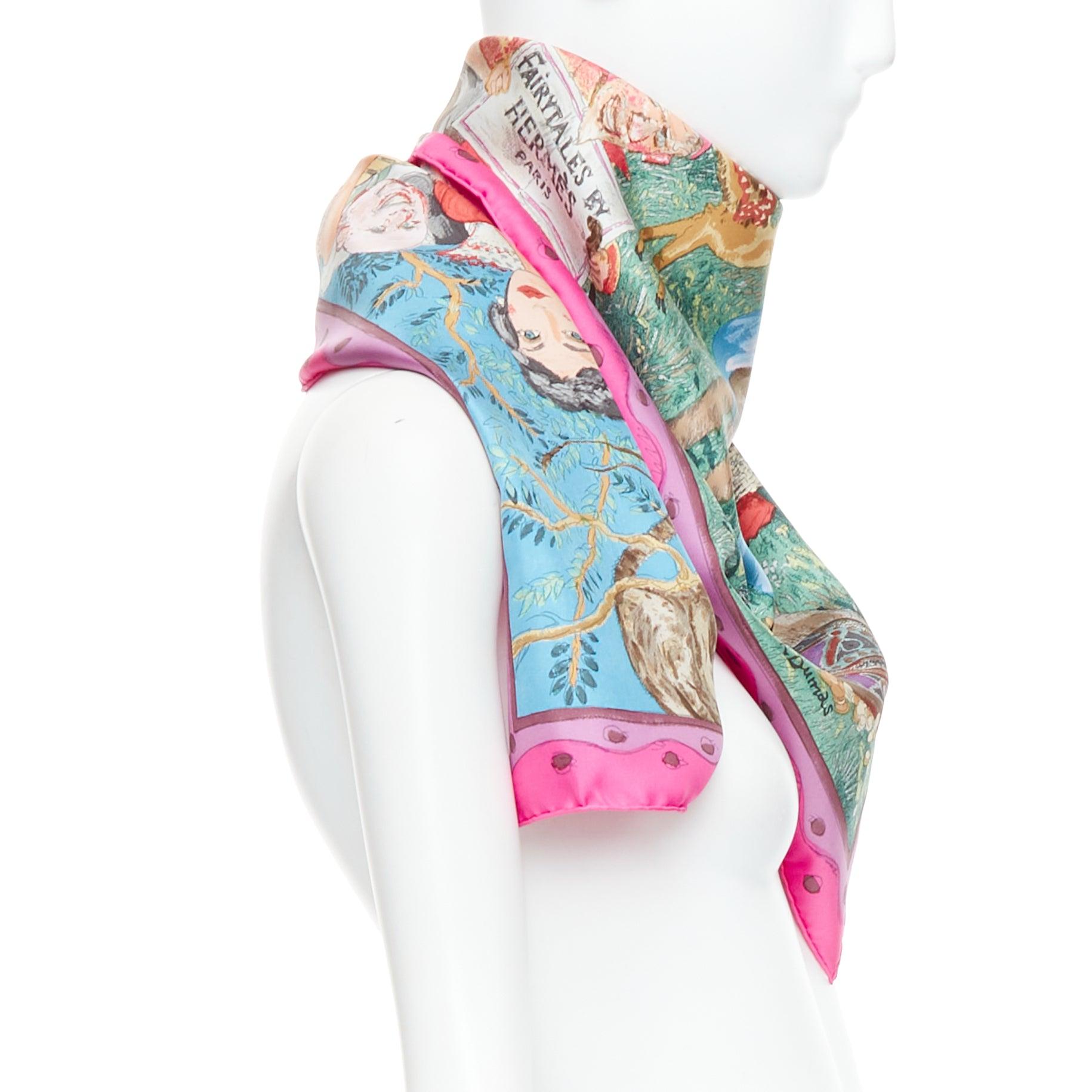 Seltener HERMES Fairytales Philippe Dauchez Carre Schal mit rosa Twill-Druck 90cm im Zustand „Hervorragend“ im Angebot in Hong Kong, NT