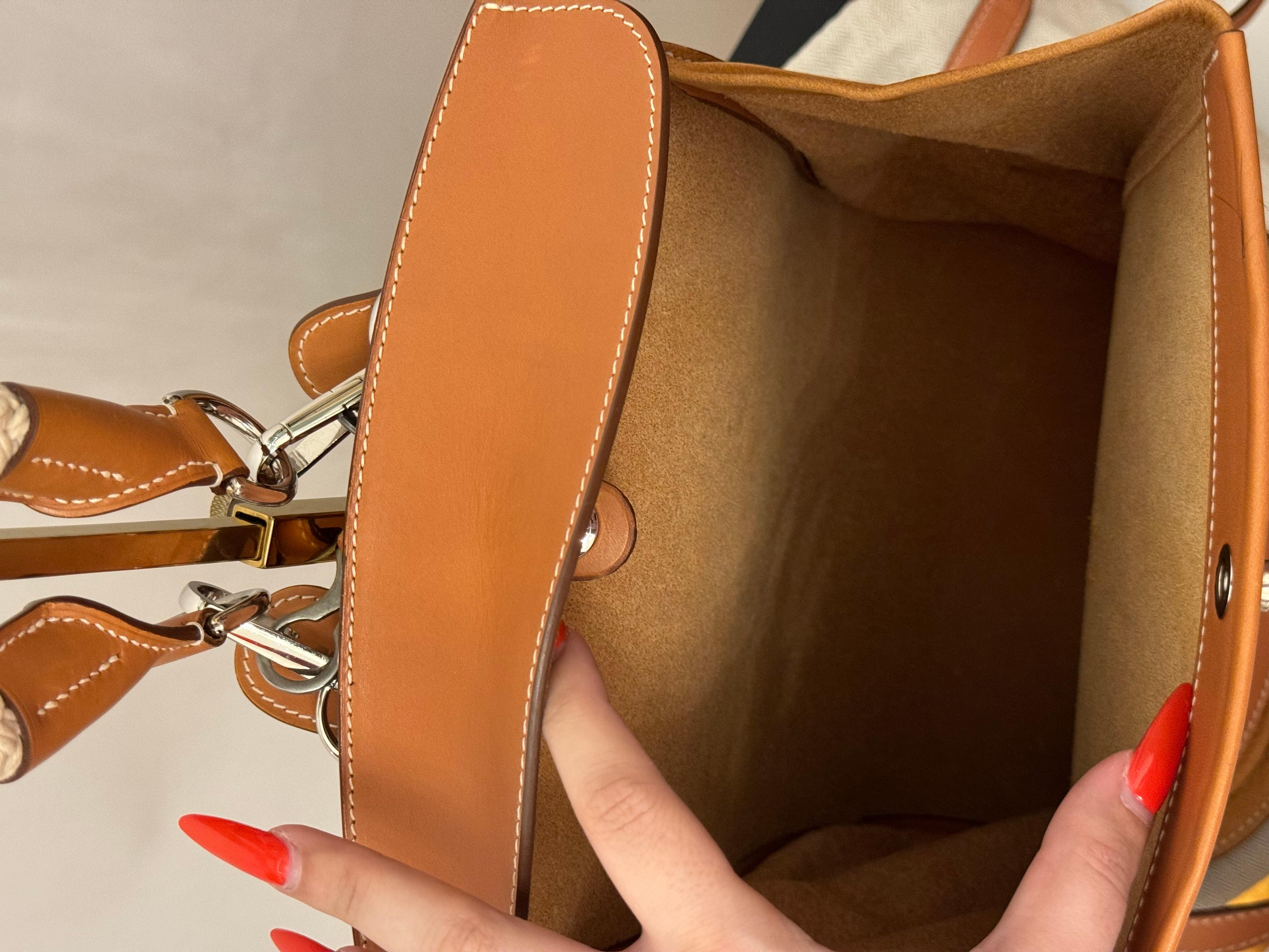 Rara borsa/zaino Hermes in pelle dorata Sherpa in vendita 12