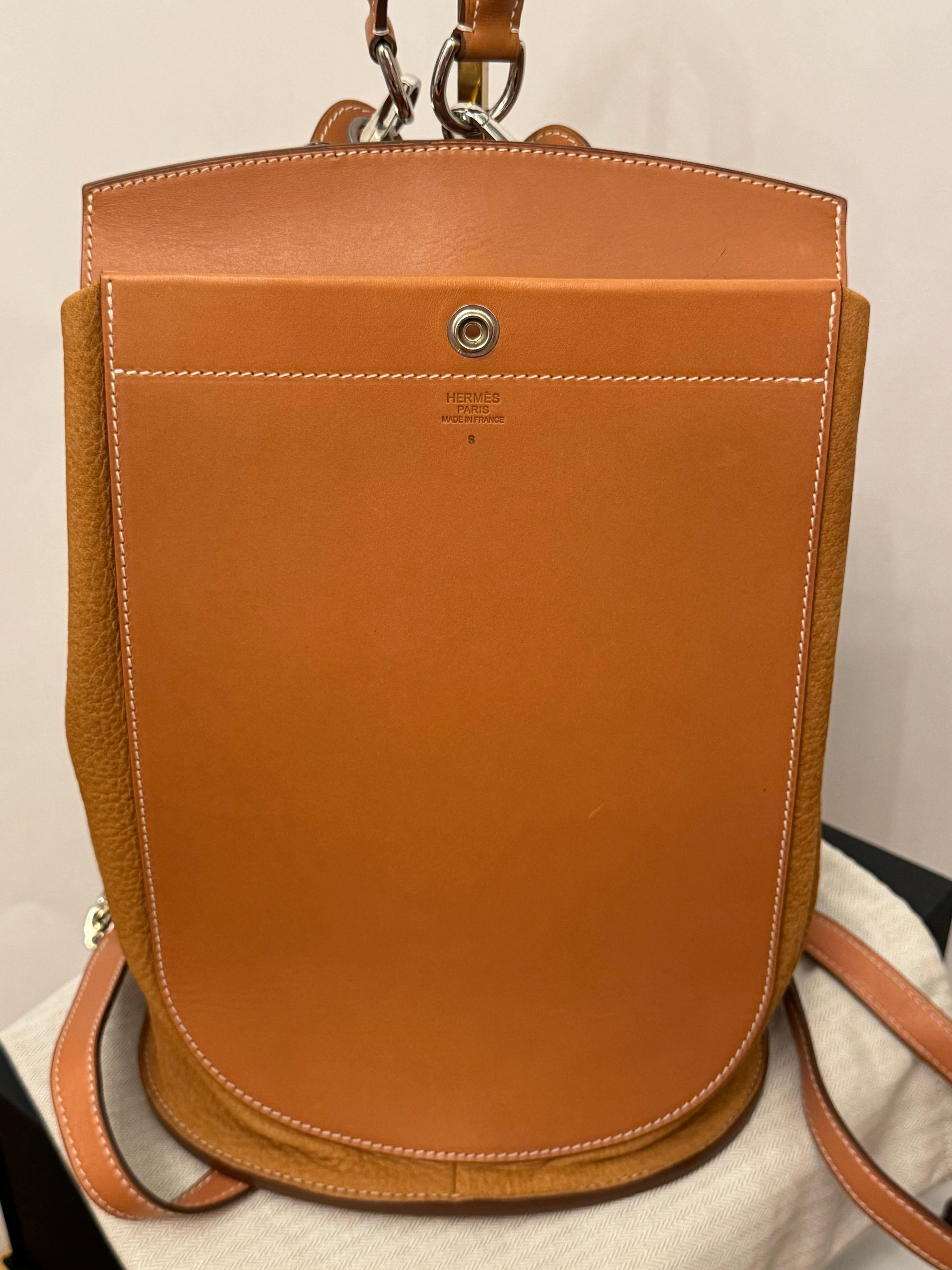 Rara borsa/zaino Hermes in pelle dorata Sherpa in vendita 2