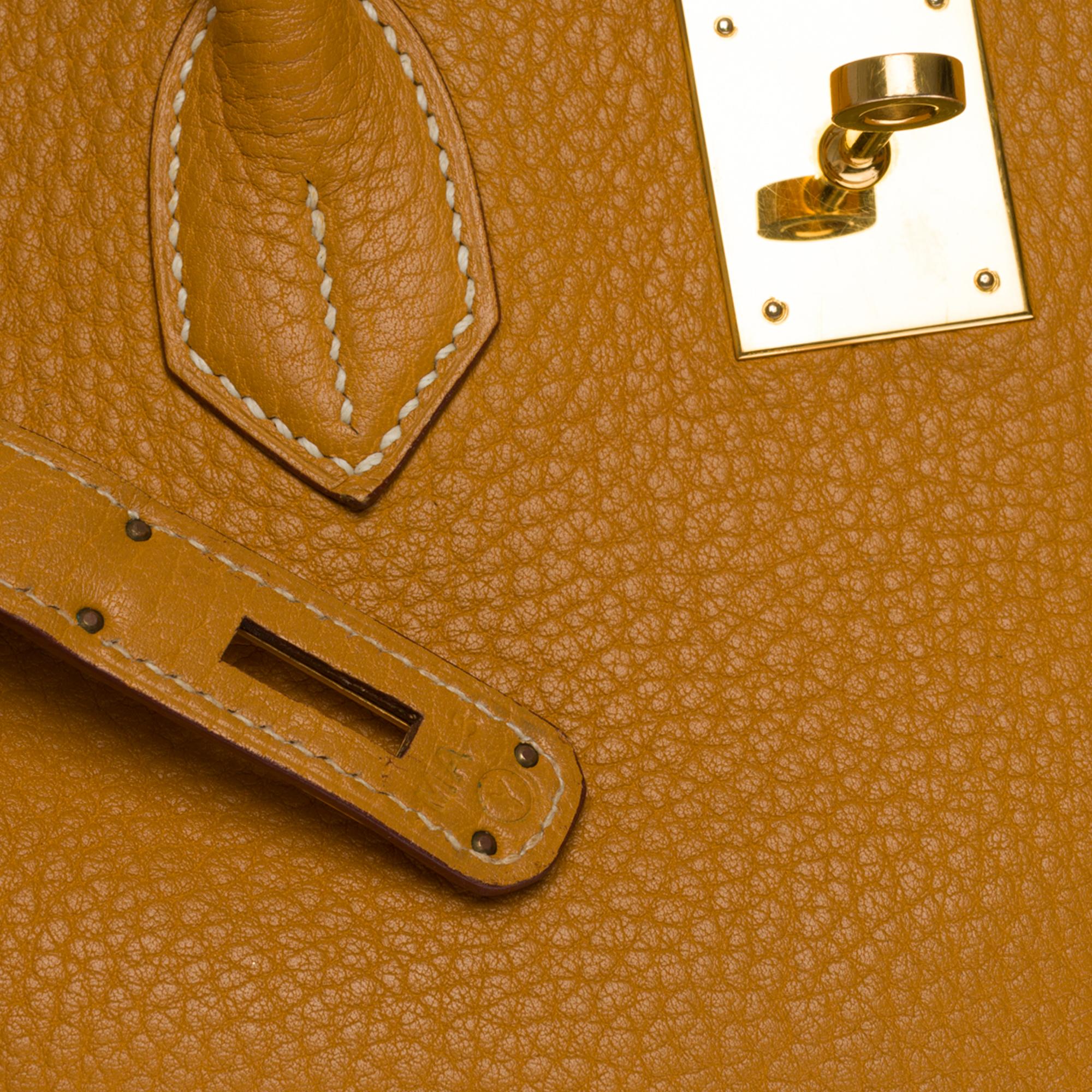Rare Hermès Haut-à-Courroies (HAC) handbag in Gold Vache Ardennes leather, GHW In Good Condition In Paris, IDF