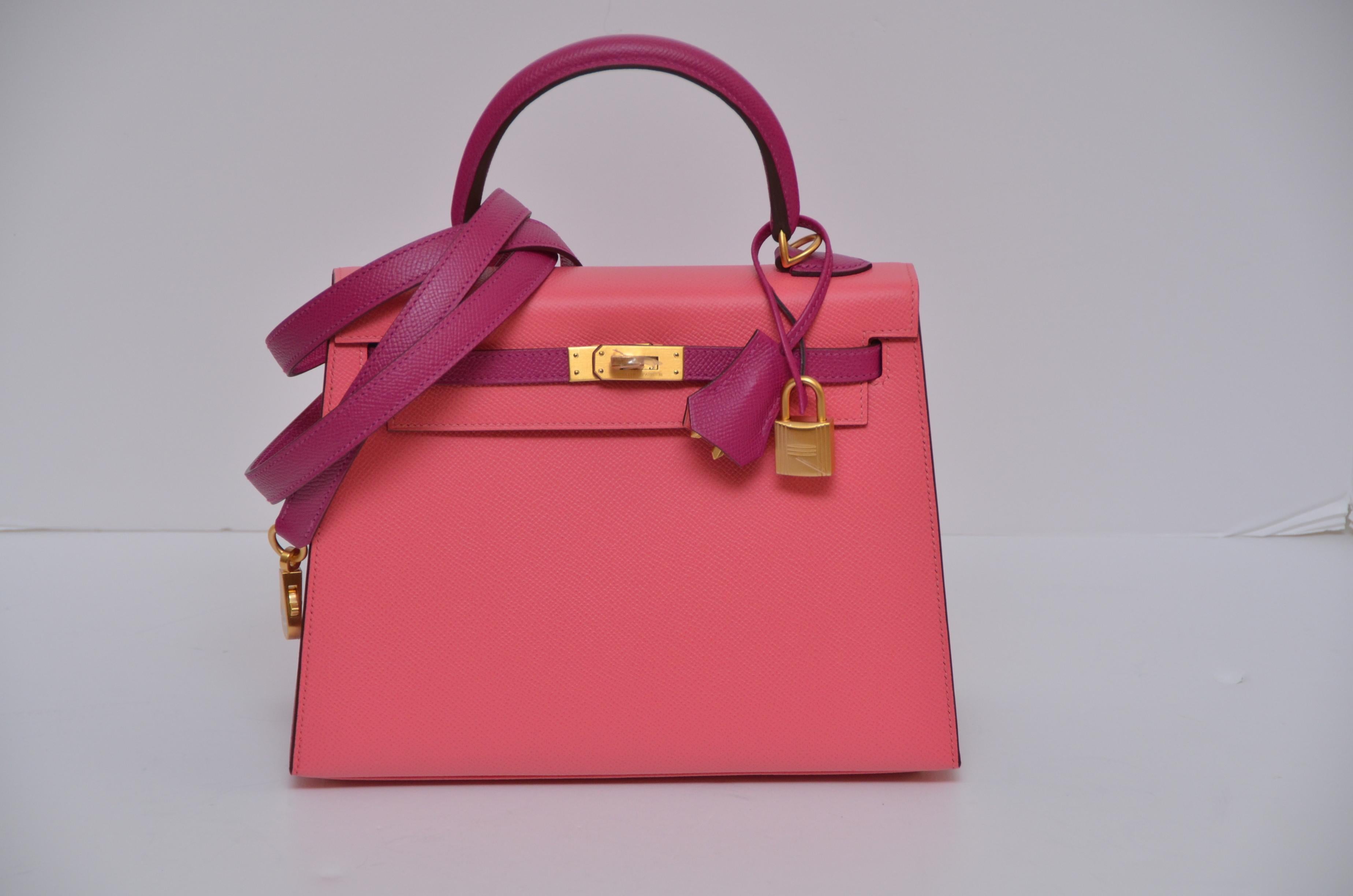 Hermes Kelly 25CM Rose Pourpre X Rose Azalee SO Gold Brush Hardware Epsom NEU im Zustand „Neu“ in New York, NY