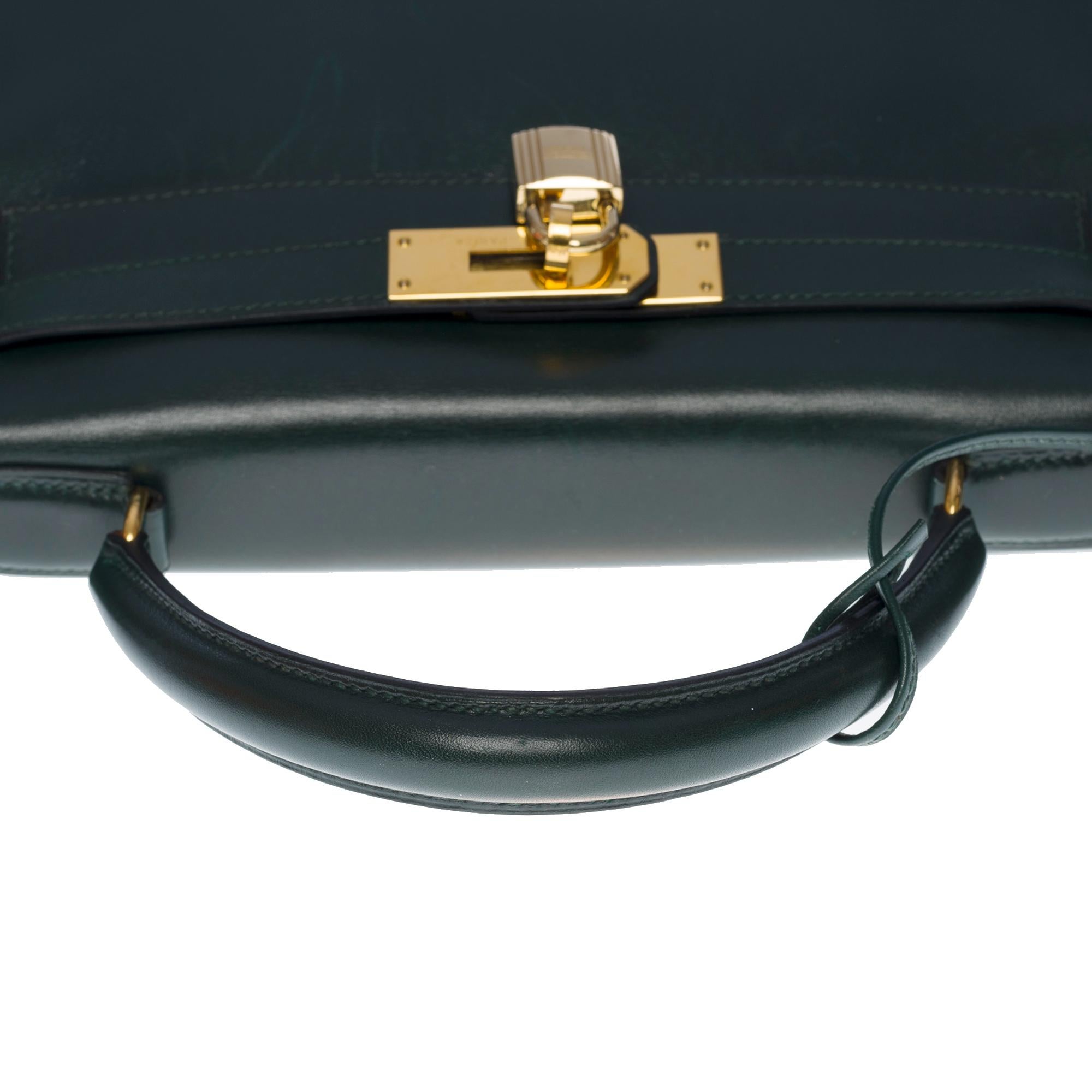 Rare Hermès Kelly 28 retourne handbag strap in green box calf leather, GHW 4