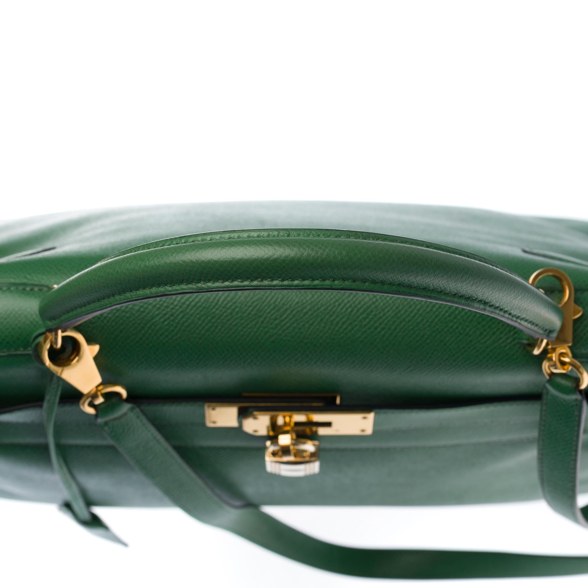 RARE Hermès Kelly 32 handbag with strap in green courchevel and gold hardware 3