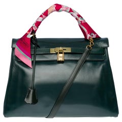 Rare Hermès Kelly 32 retourne handbag strap in green sapin box calf leather, GHW