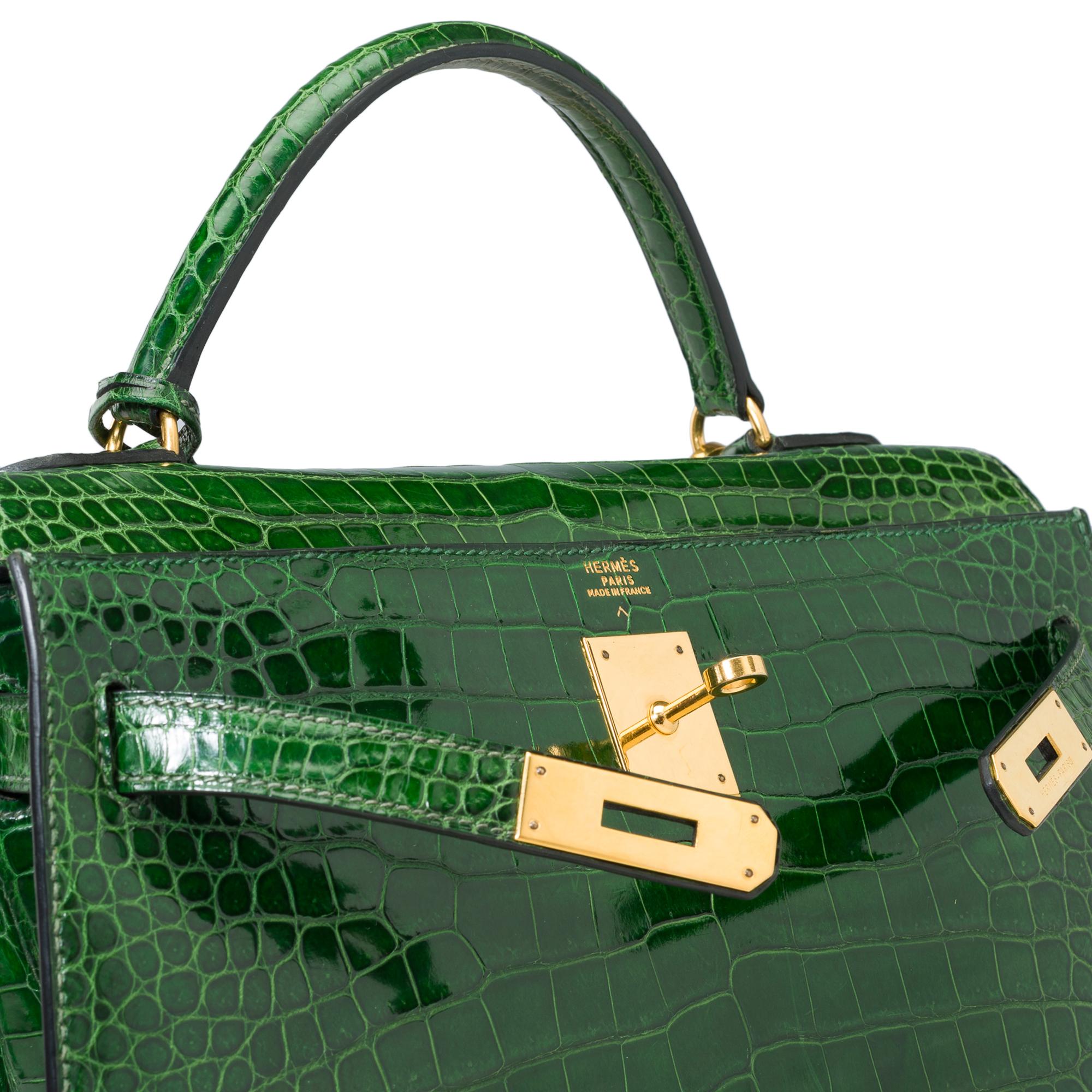 Rare Hermès Kelly 32 saddle handbag strap in Green Emerald Crocodilylus , GHW 2