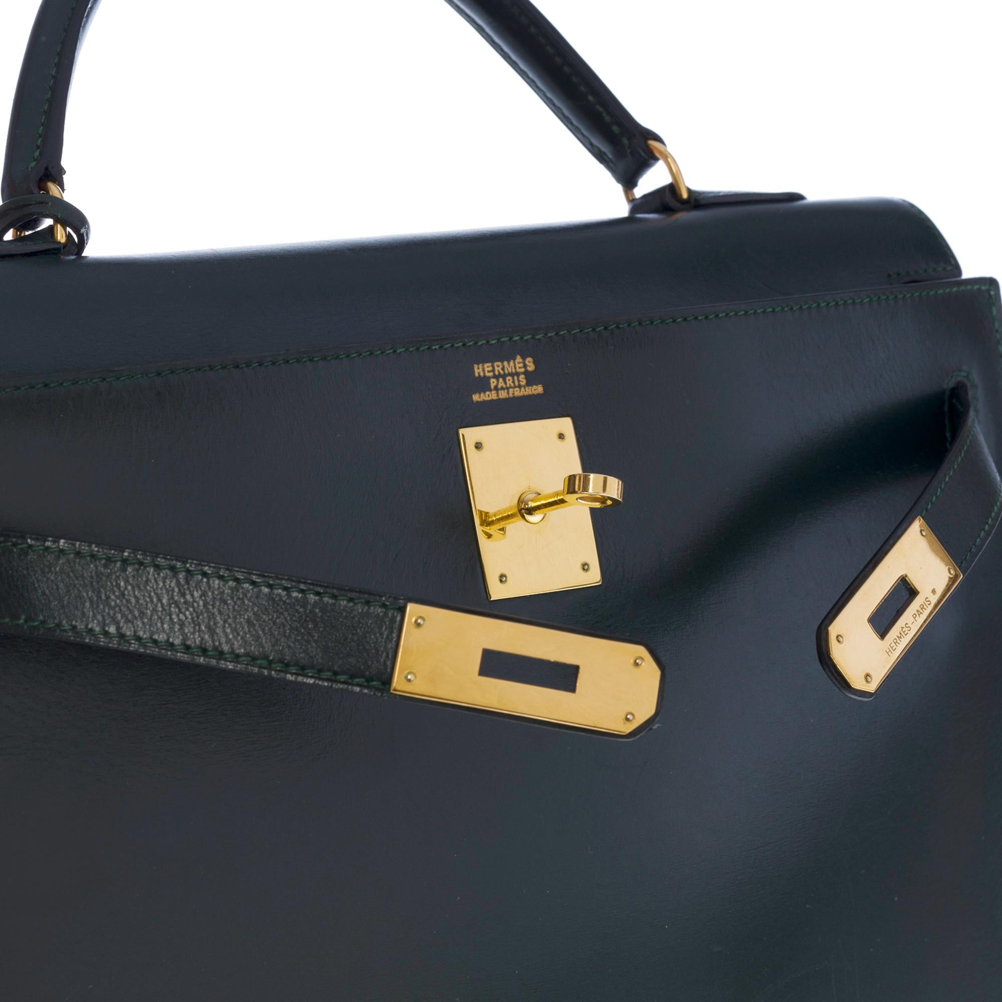 Rare Hermès Kelly 32 sellier handbag double straps in green box calf leather, GHW en vente 3