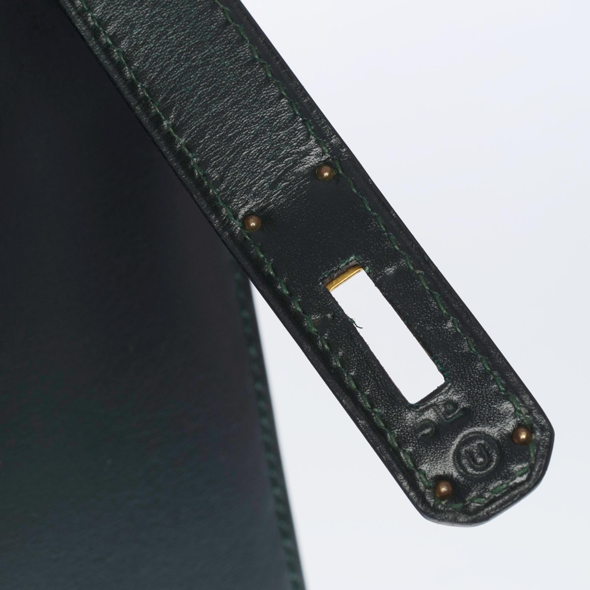 Rare Hermès Kelly 32 sellier handbag double straps in green box calf leather, GHW en vente 4