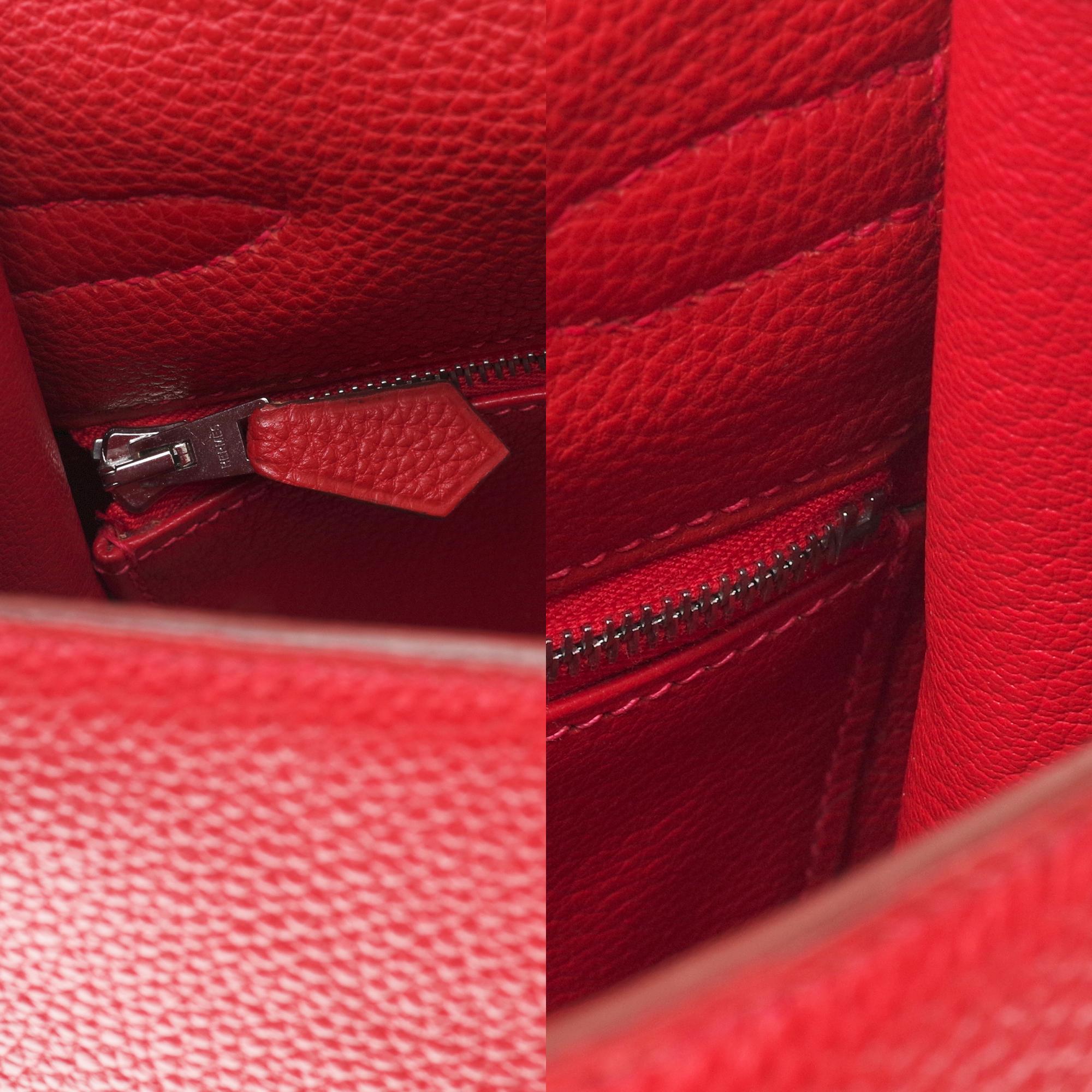 Rare Hermès Kelly 35 sellier shoulder bag in red togo leather, silver hardware In Good Condition In Paris, IDF