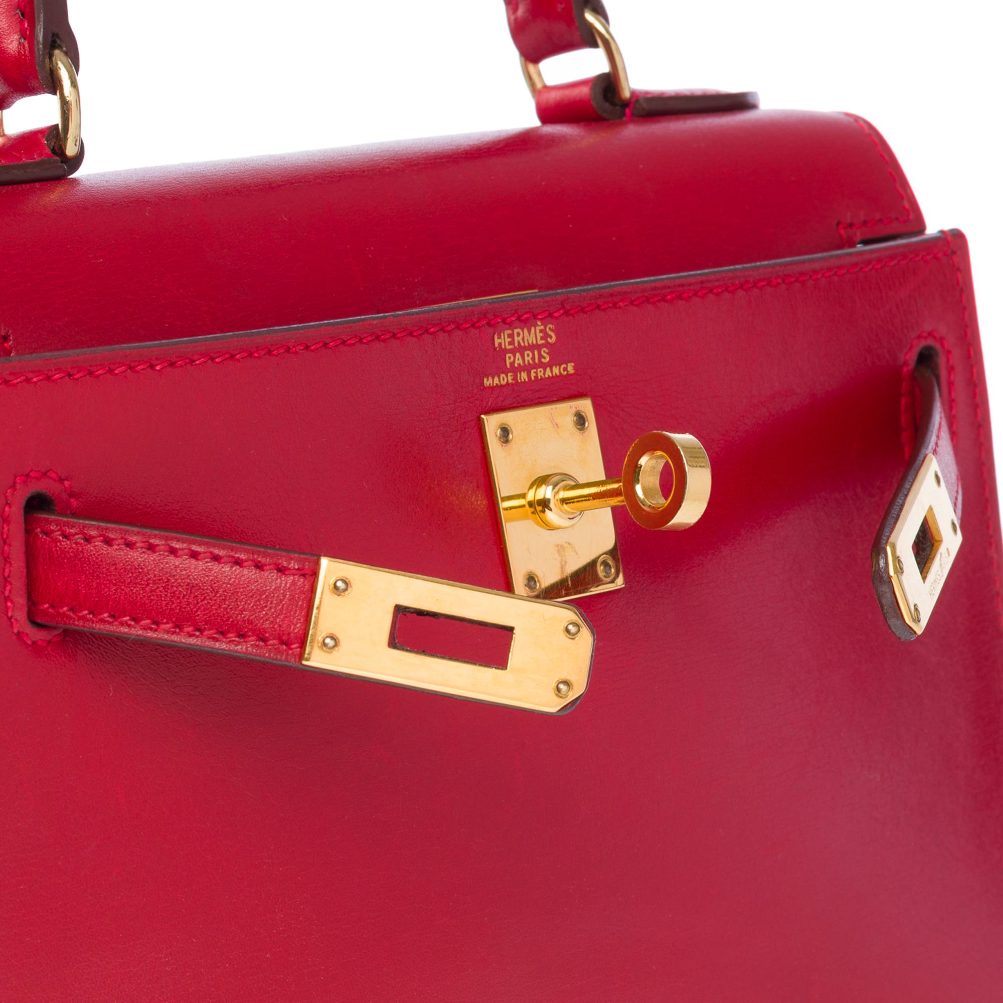 Rare Hermès Mini Kelly 20cm sac à main double bandoulière en cuir de veau boîte H rouge, GHW en vente 3