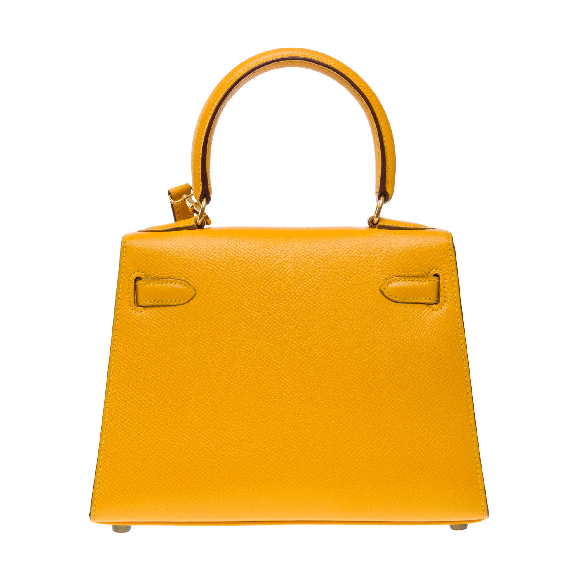 Rare Hermès Mini Kelly 20cm handbag strap in Amber Yellow Courchevel , GHW In Good Condition In Paris, IDF