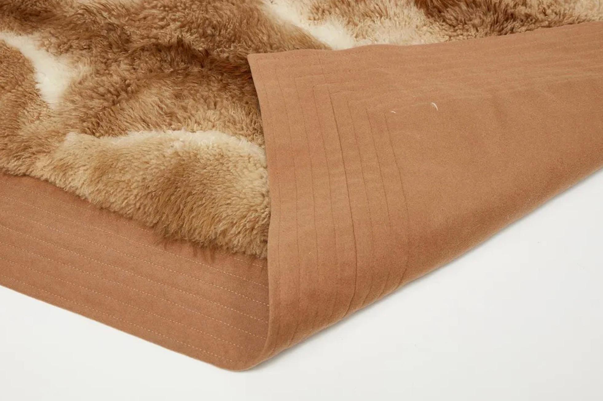 Rare Hermès Paris Guanaco Fur and Wool Blanket, c 1980s France, Signed Bon état - En vente à Los Angeles, CA