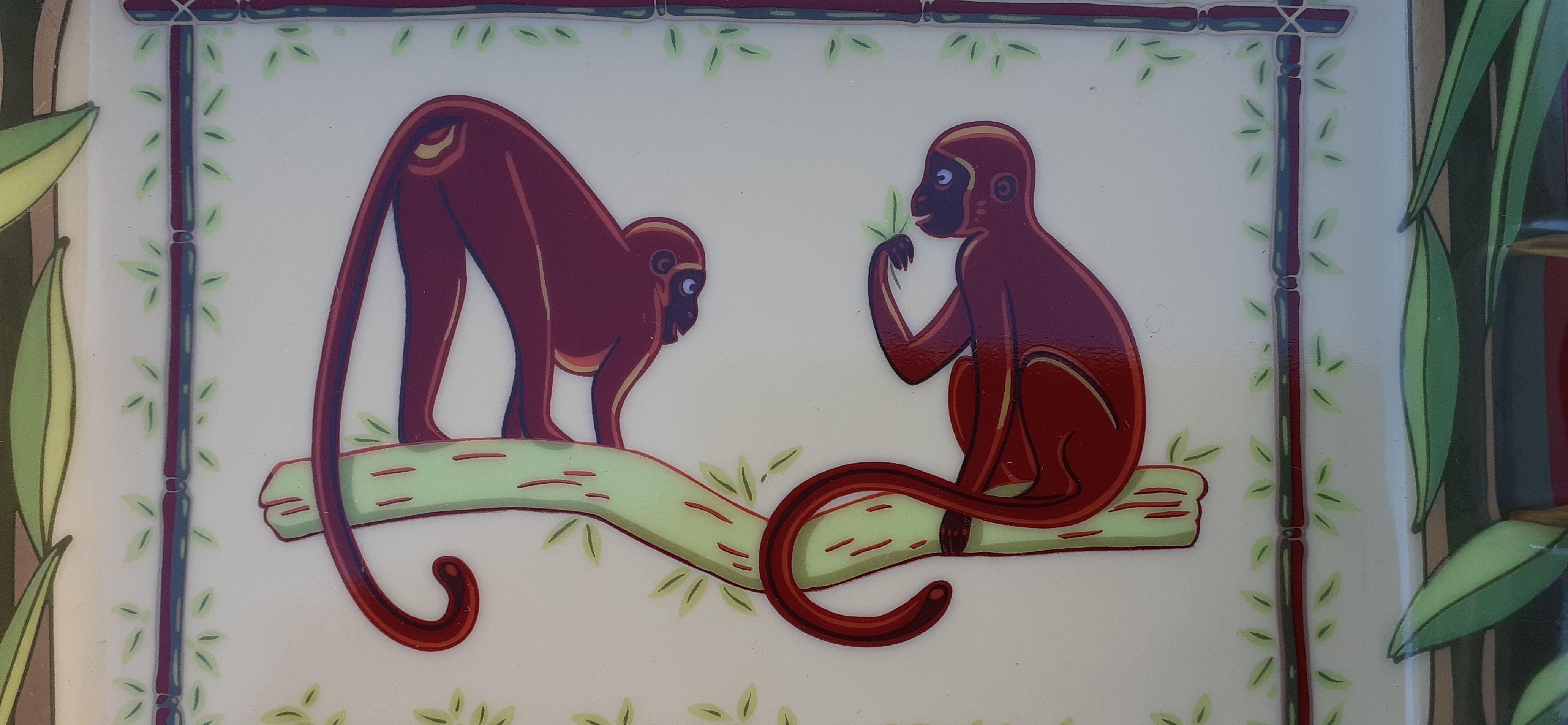 Rare Hermès Printed Porcelain Cigar Ashtray Change Tray Monkeys Print  For Sale 2