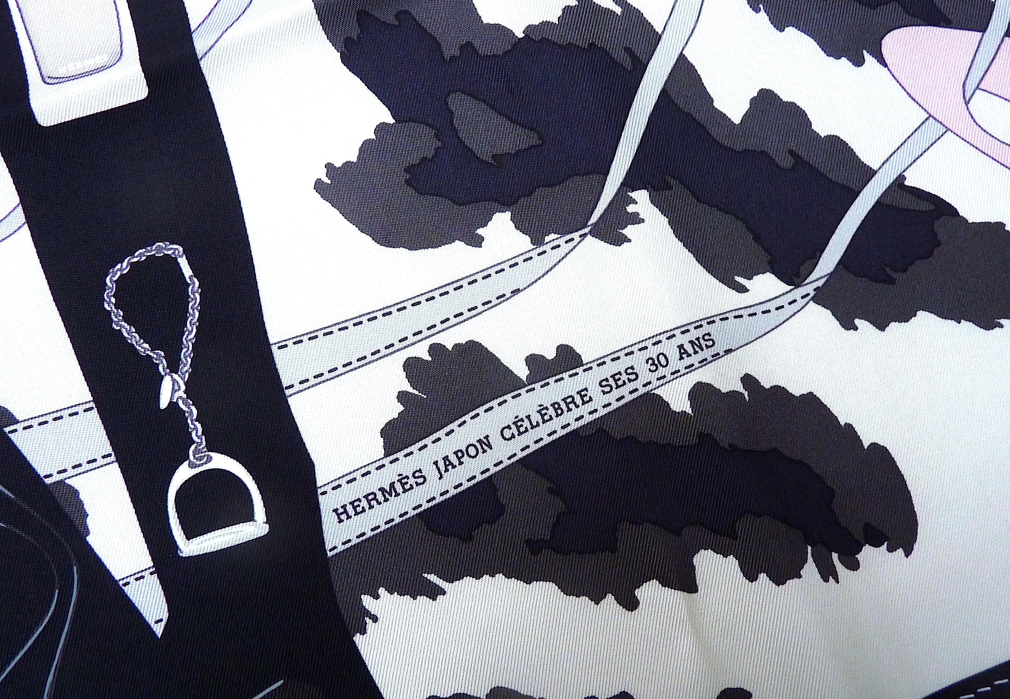 Rare Hermes Scarf BNIB Special Edition for 30th Anniversary of Hermes Japan In New Condition In CHAMPEAUX-SUR-SARTHE, FR