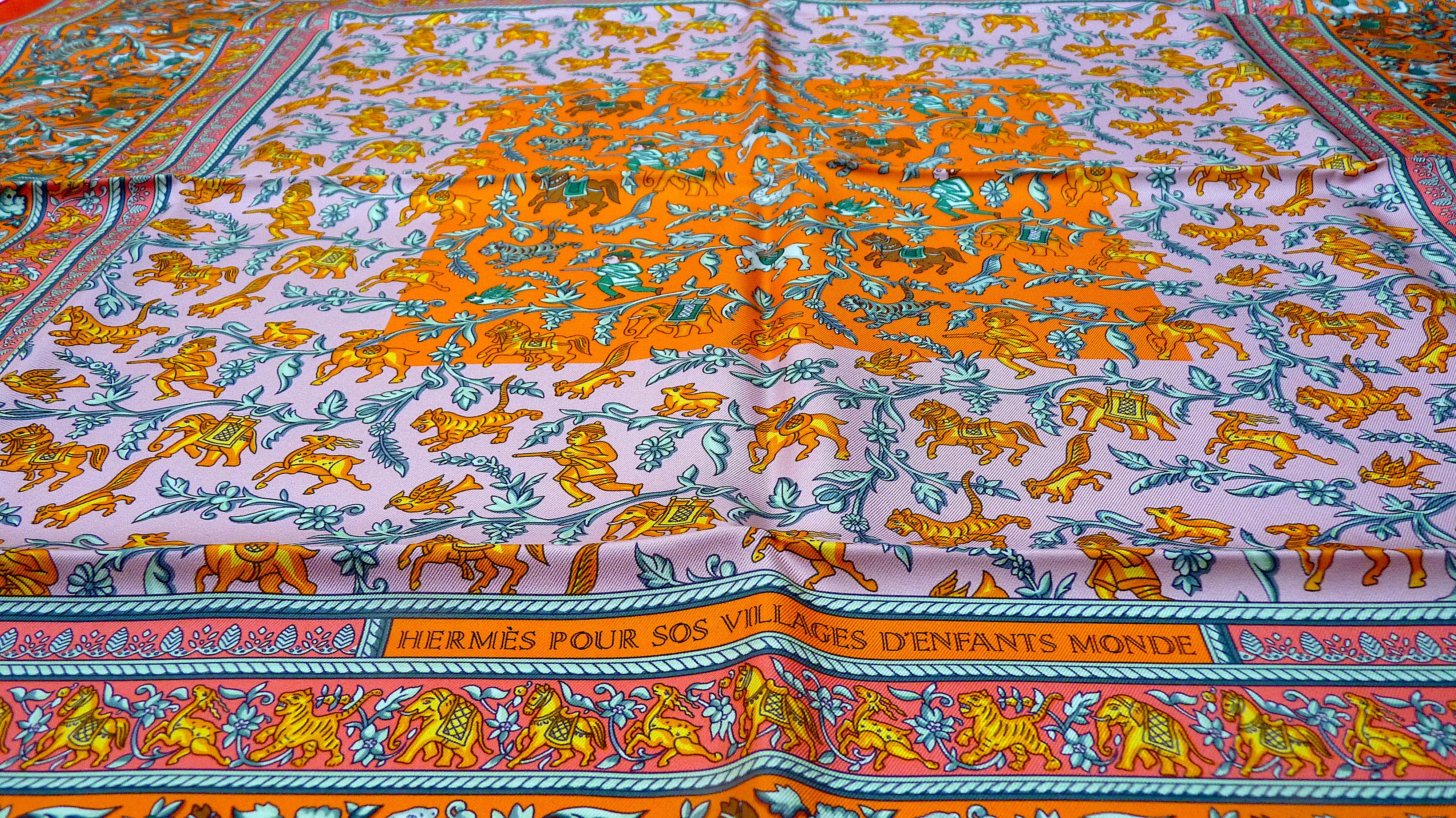 Raro foulard Hermes Chasse en Inde BNIB Edizione speciale per SOS Villages d'Enfants 3