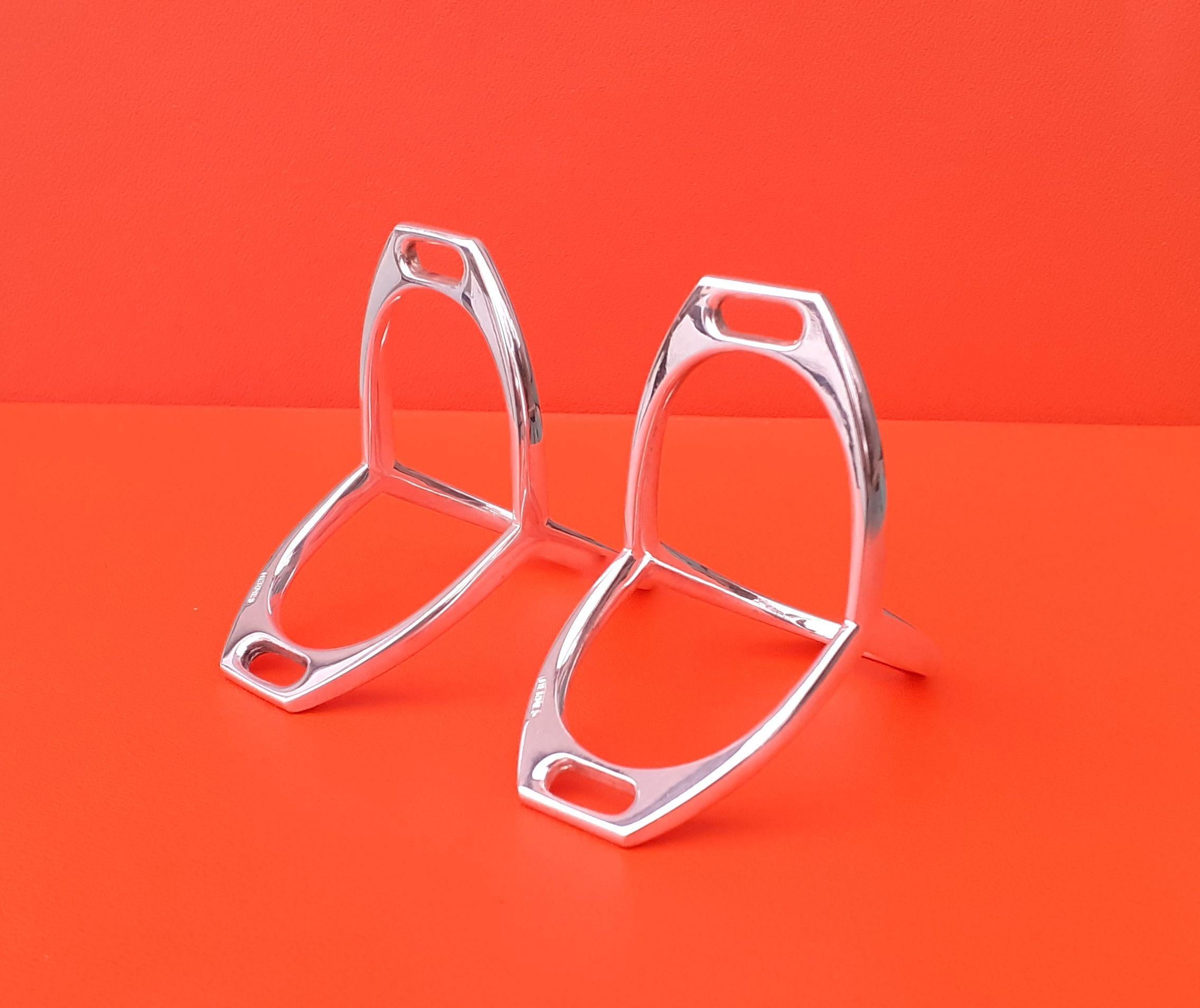 Rare Hermès Set of 2 Napkin Rings Stirrups Shaped in Silver For Sale 9
