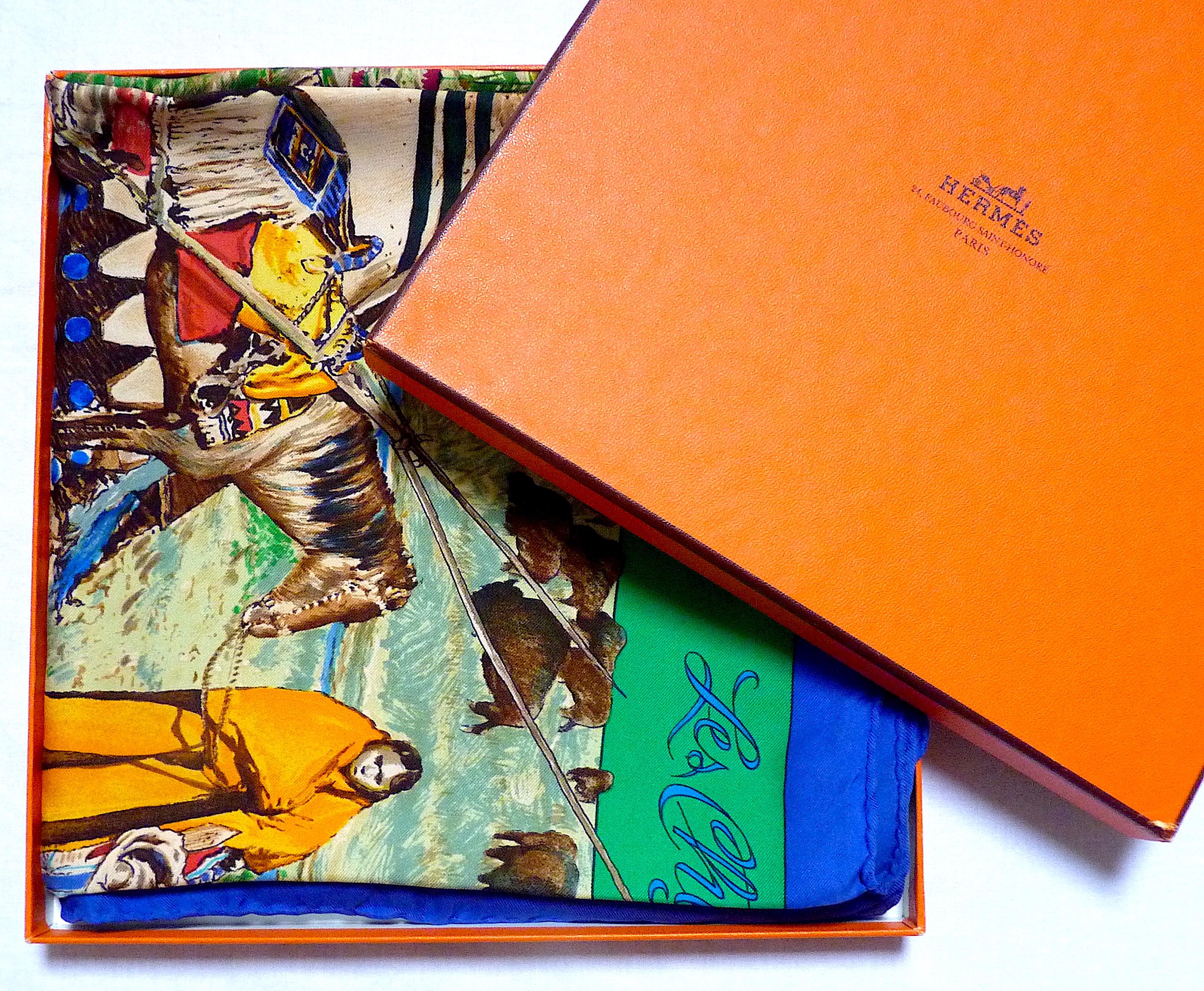 Very Rare Hermès Scarf Les Cheyennes by Kermit Oliver.
Cheyennes was the first Title of this very famous Oliver's scarf, it was renamed Plumes de l'Ouest from the Second Issue.
If the Plumes de l'Ouest is rather easy to find, Les Cheyennes is very