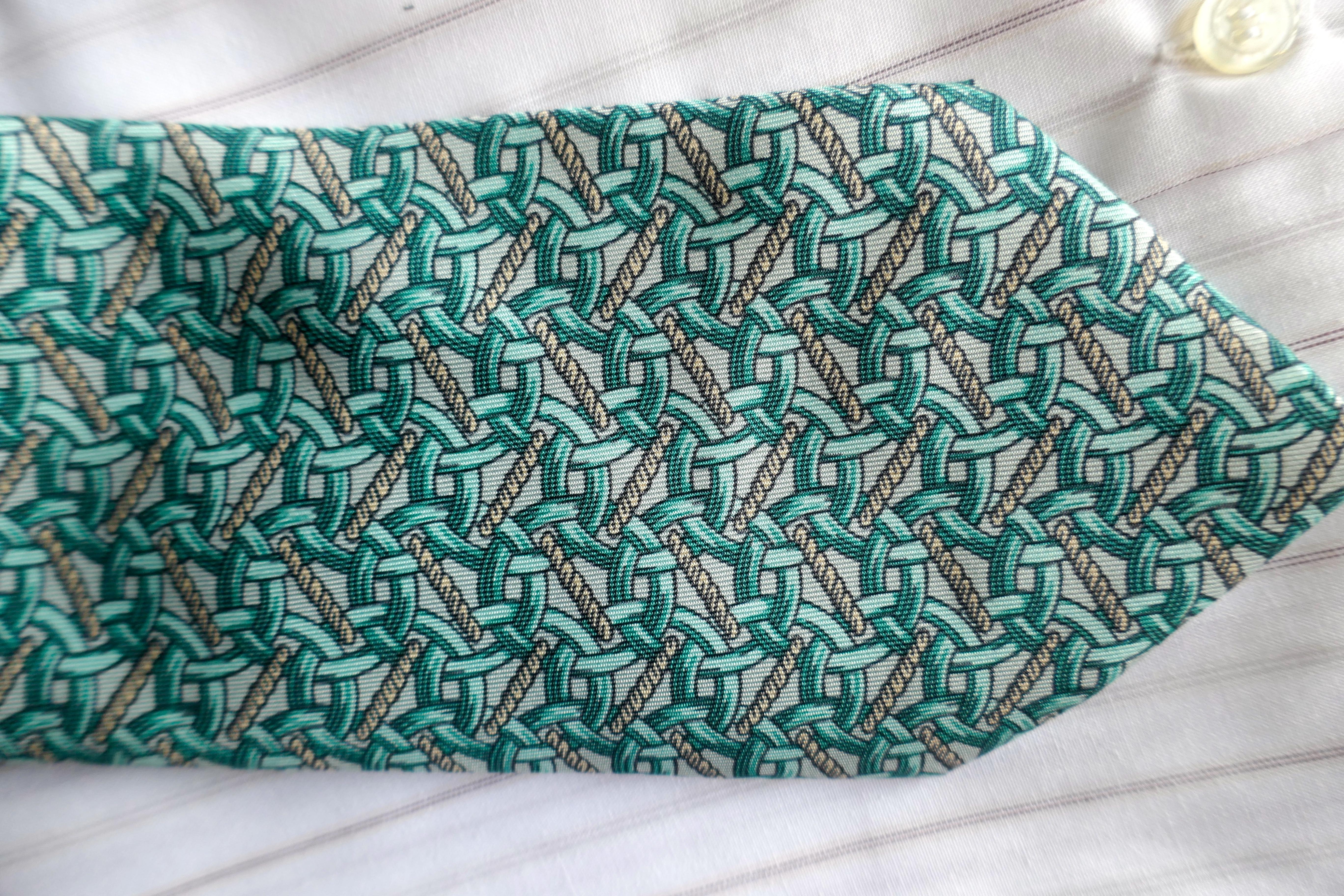Gray Rare Hermes Silk Tie, All Over Chain Link Pattern, Aqua On Silver/Grey