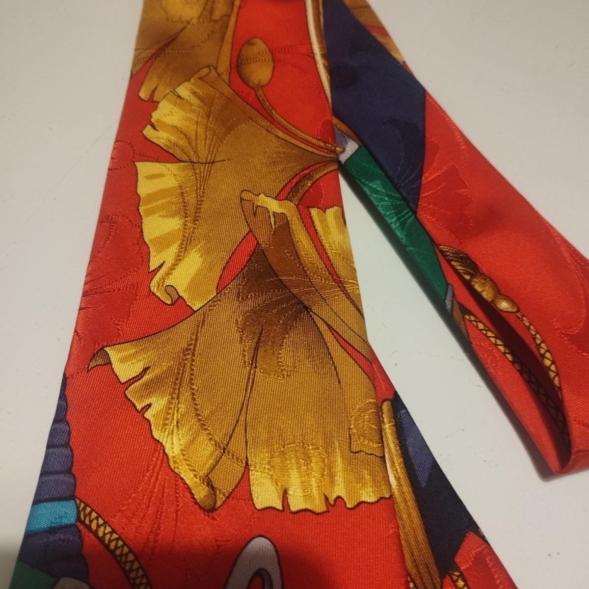 Rare Hermès Spades Tie In Excellent Condition For Sale In Gazzaniga (BG), IT