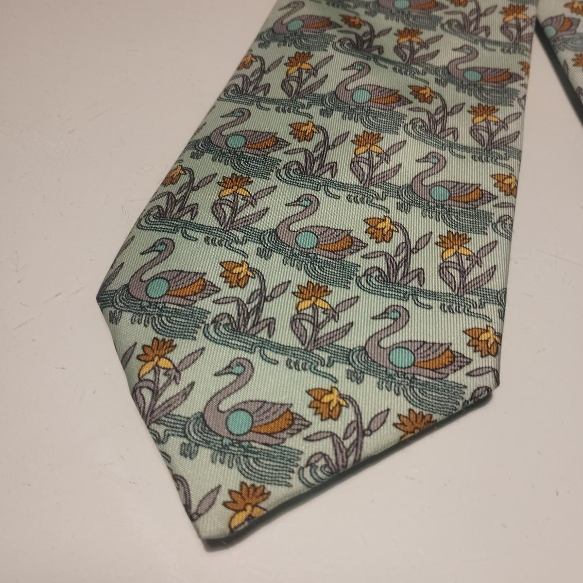 From a private collection
Rare, chic and funny Hermès tie
Swans theme
100% Silk
Made in France
Green and grey color
Great conditions
Fast shipping from Italy included in the price !
