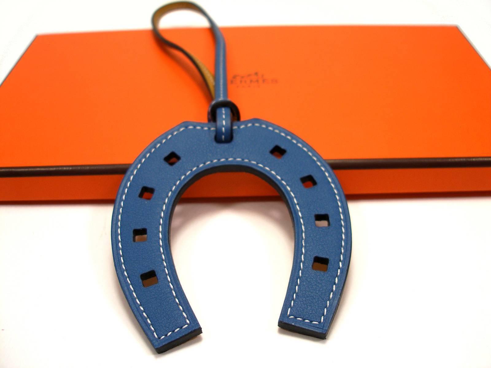 Rare Hermès Paddlock Fer A Cheval Horse Shoe Lucky Bag Charm / Like New In New Condition In VERGT, FR