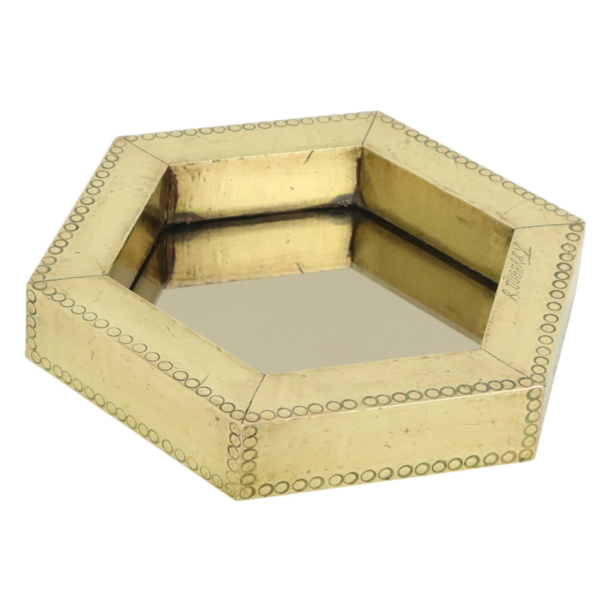 Espagnol Rare miroir hexagonal en laiton Rodolfo Dubarry 1970 en vente