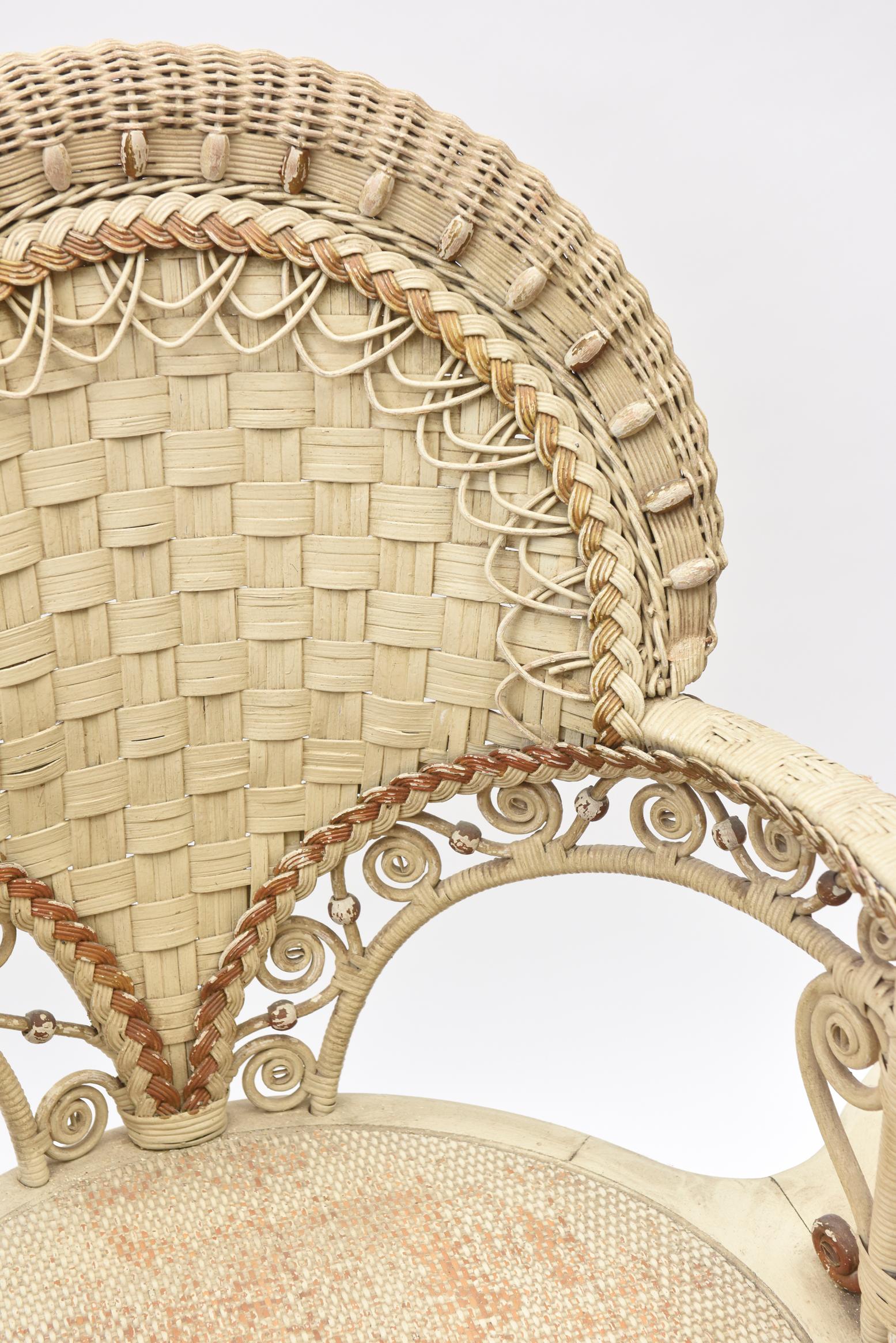 Woven Rare Heywood Brothers and Wakefield Victorian Wicker Conversation Gossip Chair For Sale