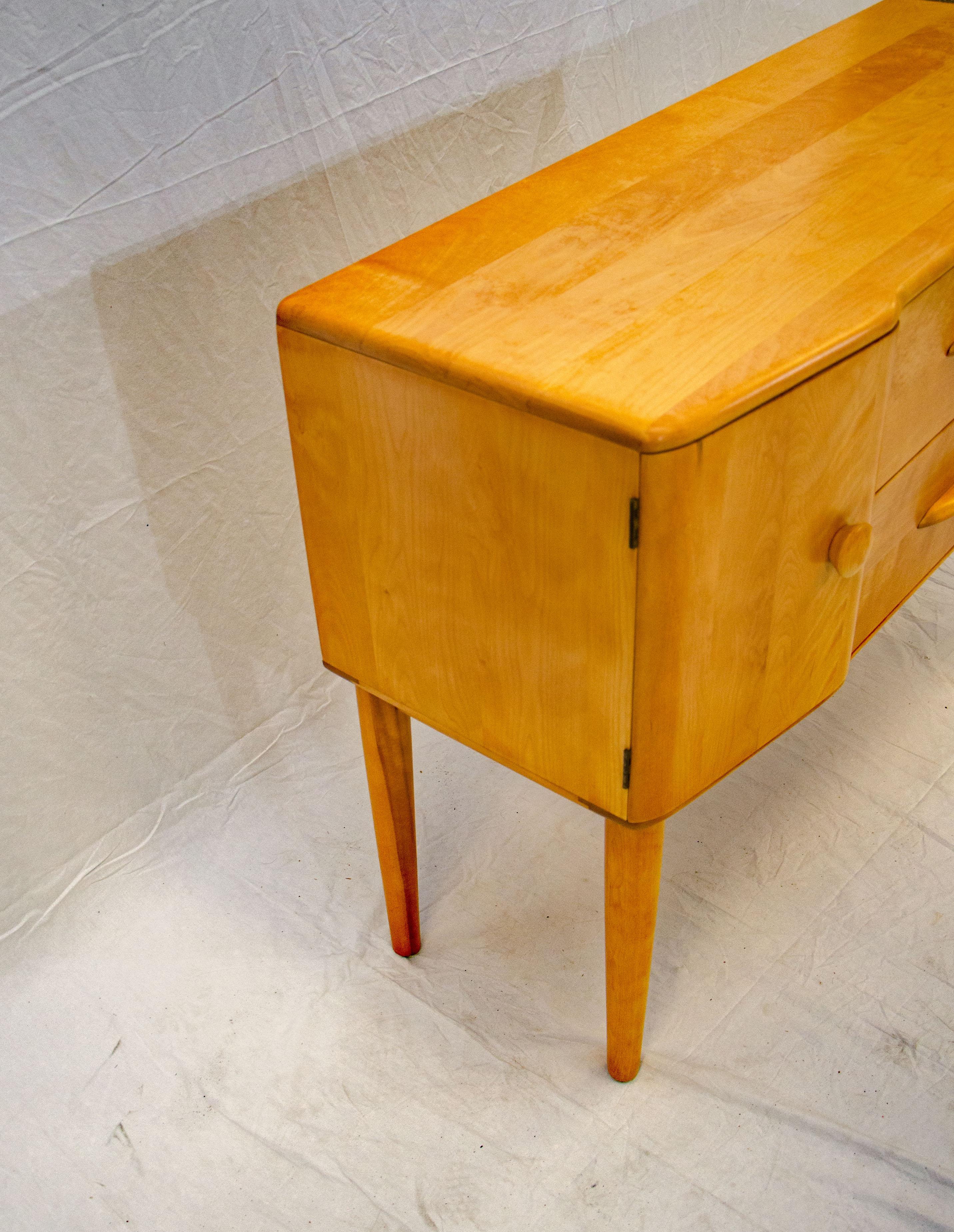 Seltenes Heywood Wakefield Buffet / Server auf hohen Beinen C3709 im Angebot 2