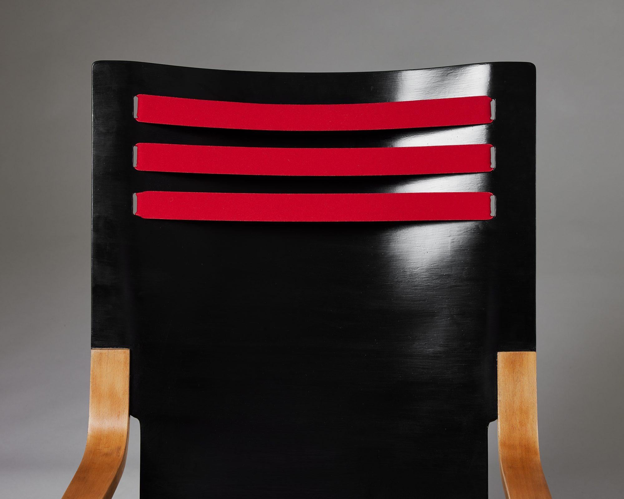 Rare High-Back Chair Model 402 Designed by Alvar Aalto for OY Huonekalu-Ja Raken For Sale 2
