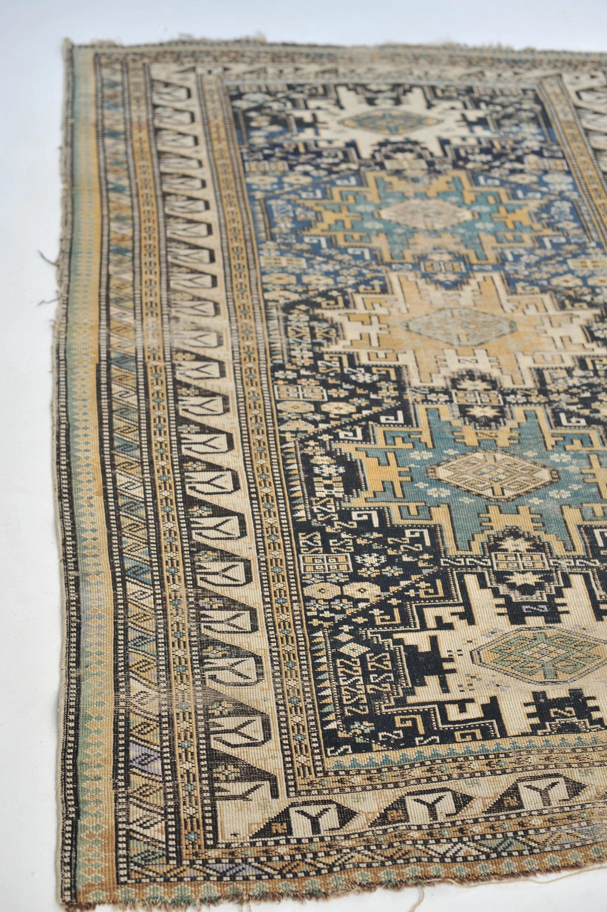 Rara alfombra antigua de gama alta Shirvan/Kuba de las montañas del Cáucaso en venta 2