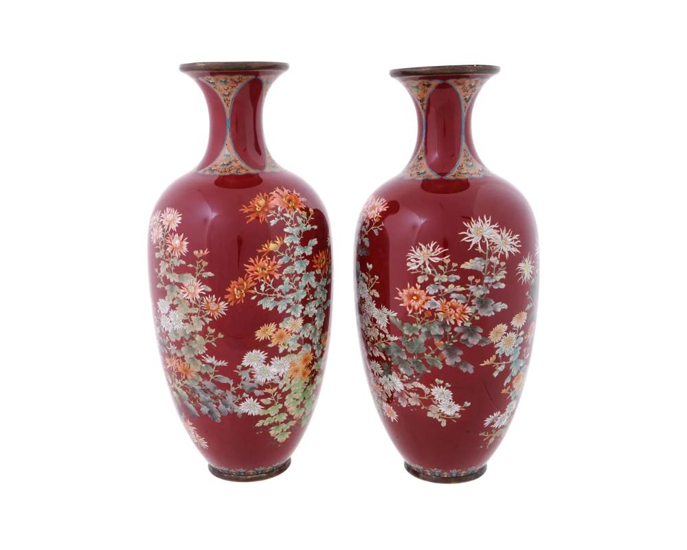 A Large Rare Pair Of Red Japanese Cloisonne Enamel Vases Gardens in Bloom Kawade In Good Condition For Sale In New York, NY