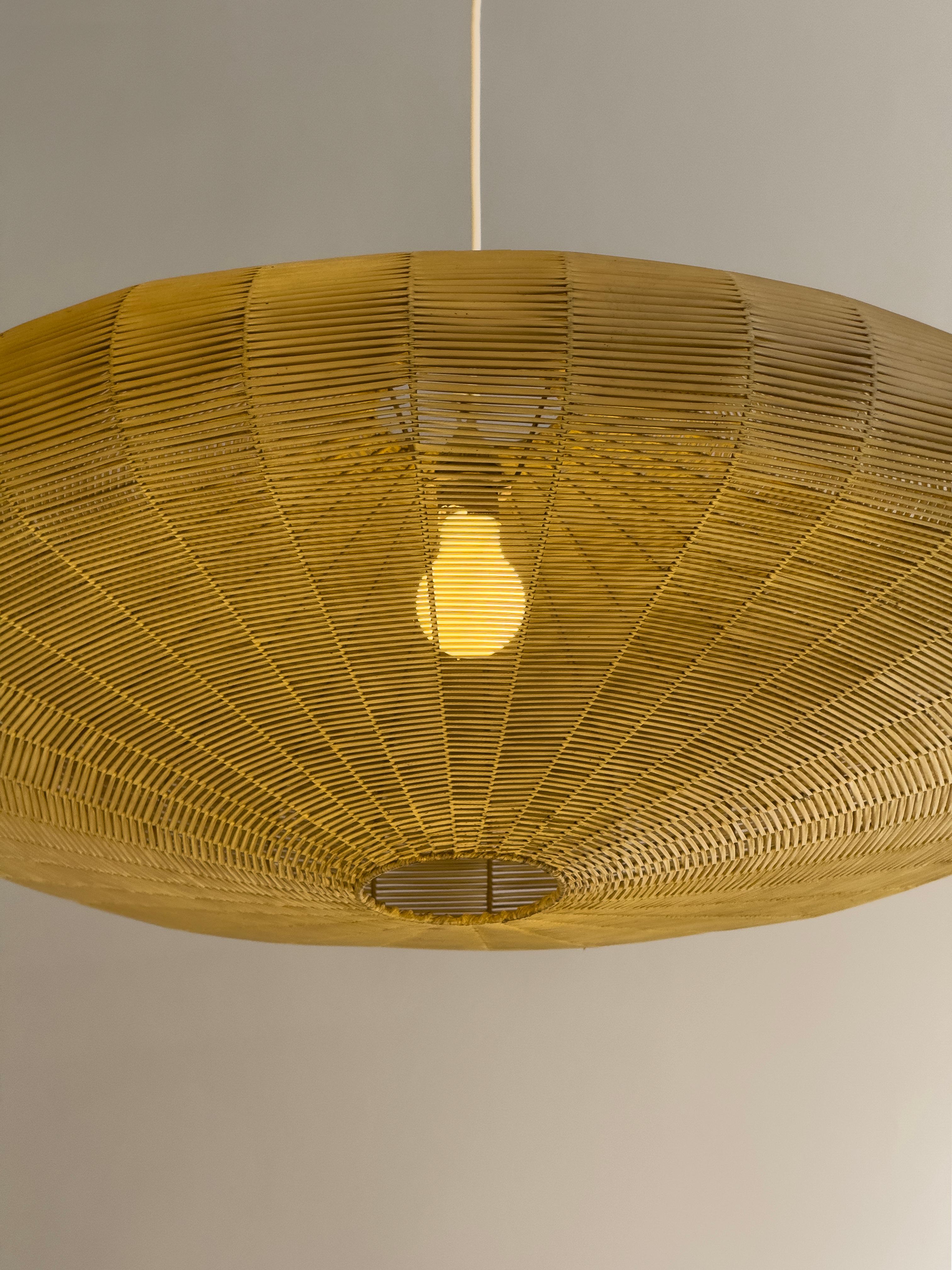 Rara lámpara colgante OVNI moderna de mediados de siglo, muy decorativa, de 80 cm de diámetro. Ita Moderno de mediados de siglo en venta