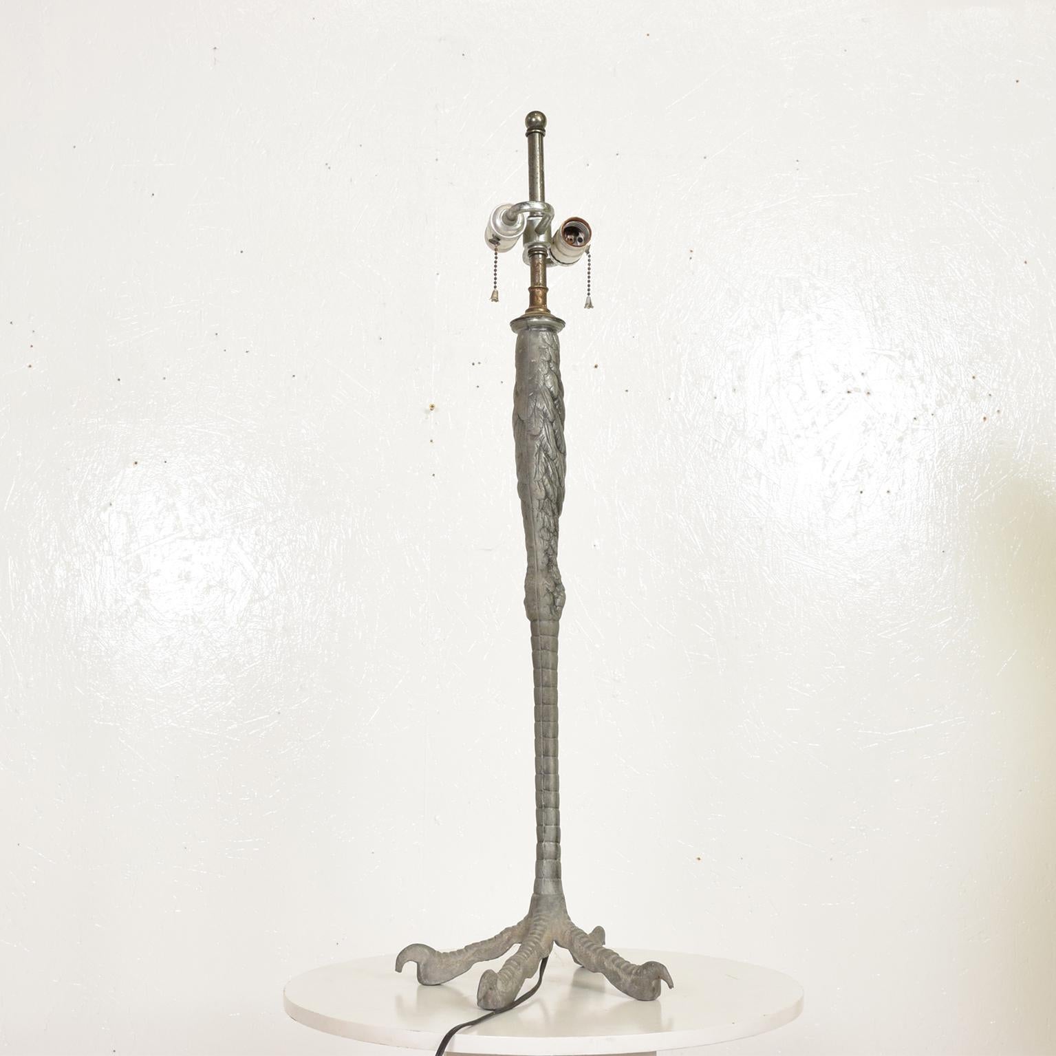 Rare Hollywood Regency Ostrich Eagle Leg Table Lamp 3