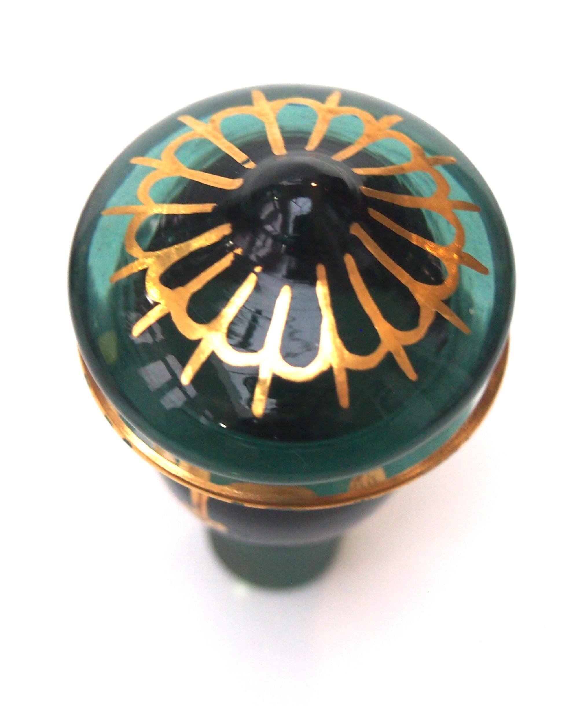 Vetro artistico Raro decanter figurato Holmegaard di Jacob Bang c1926 in vendita