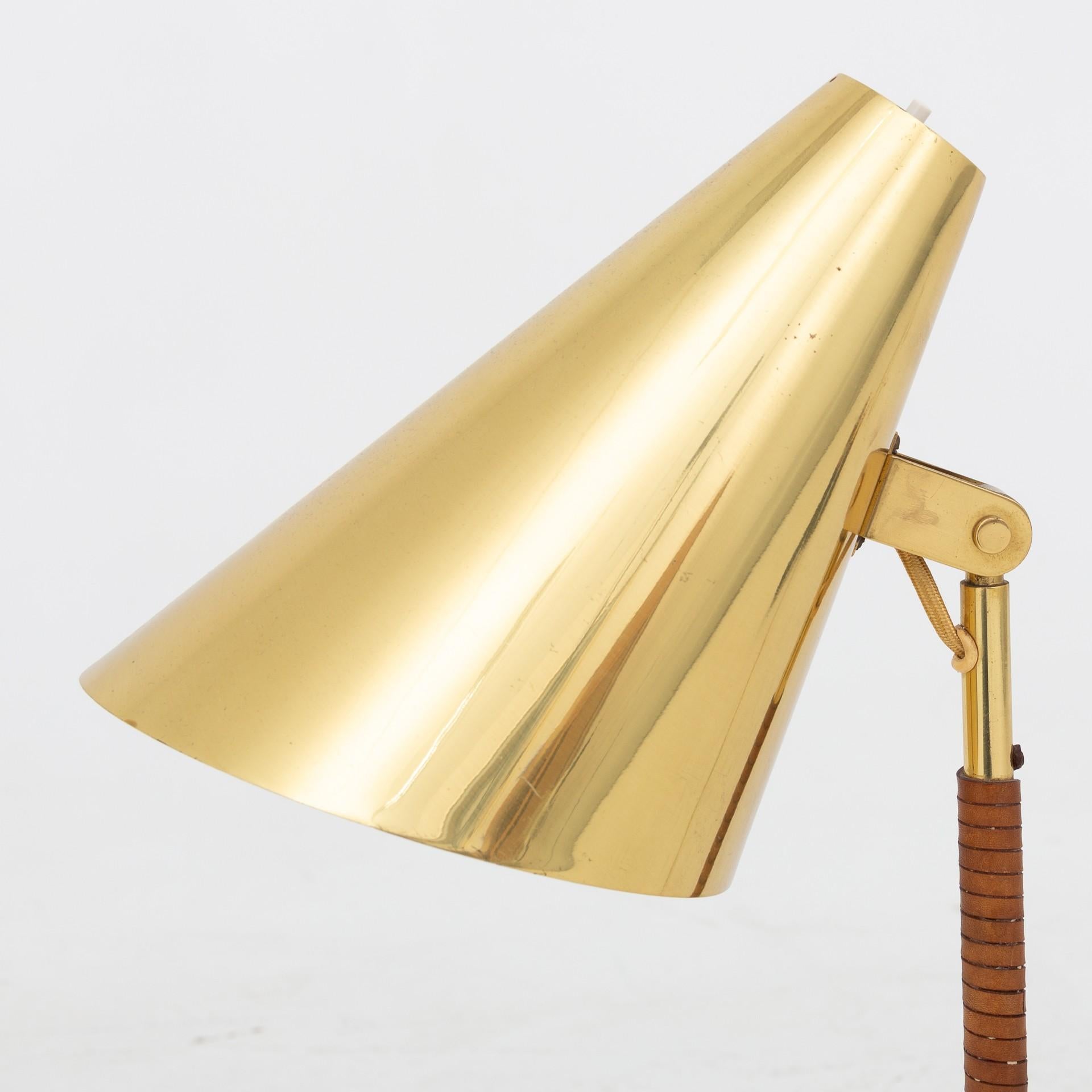 Finnish Rare Horseshoe Table Lamp in Brass by Paavo Tynell