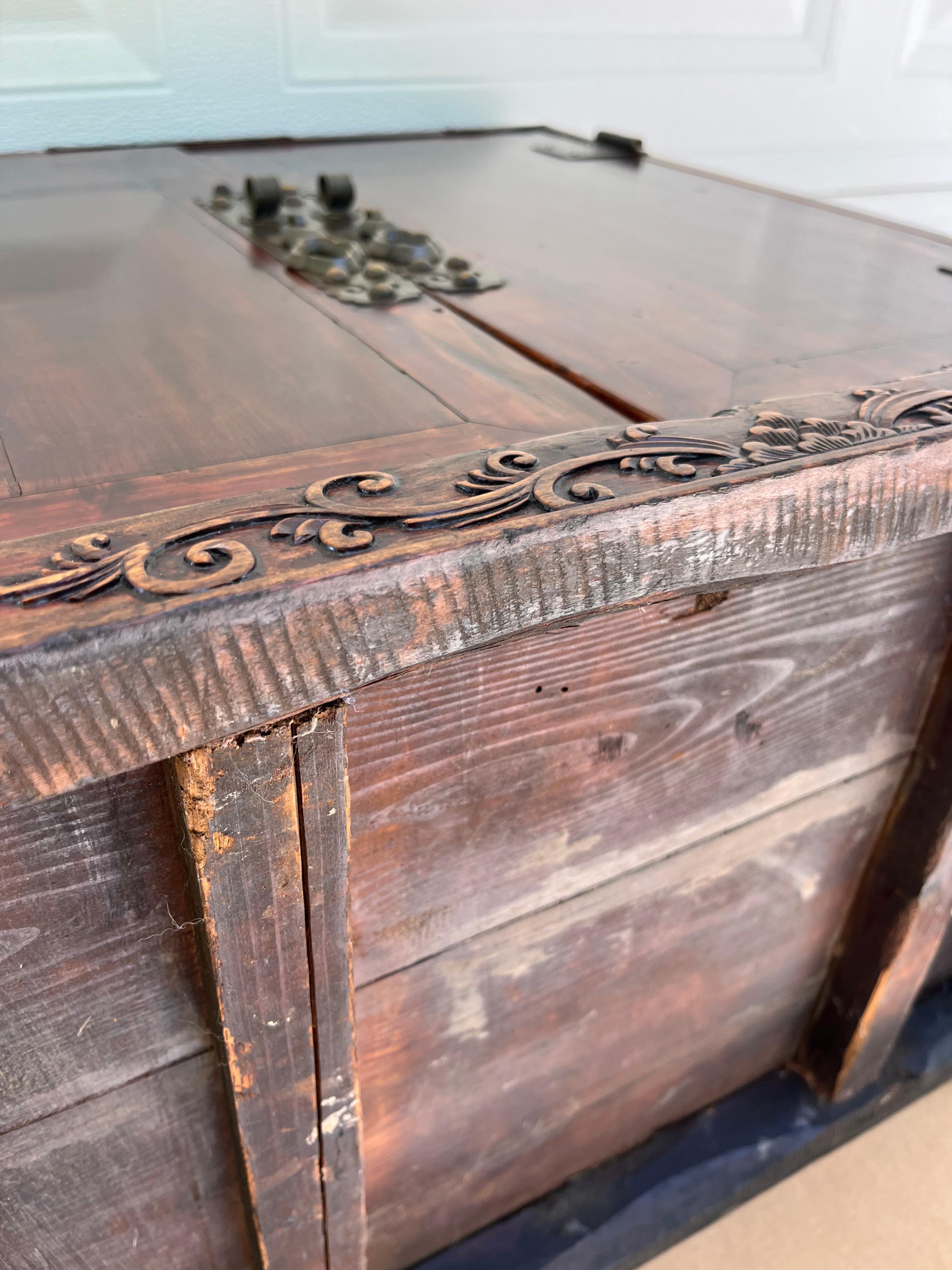 Seltener Huanghuali Tischschrank Qing Dynasty 17./18. Jh., Provenienz. im Angebot 7