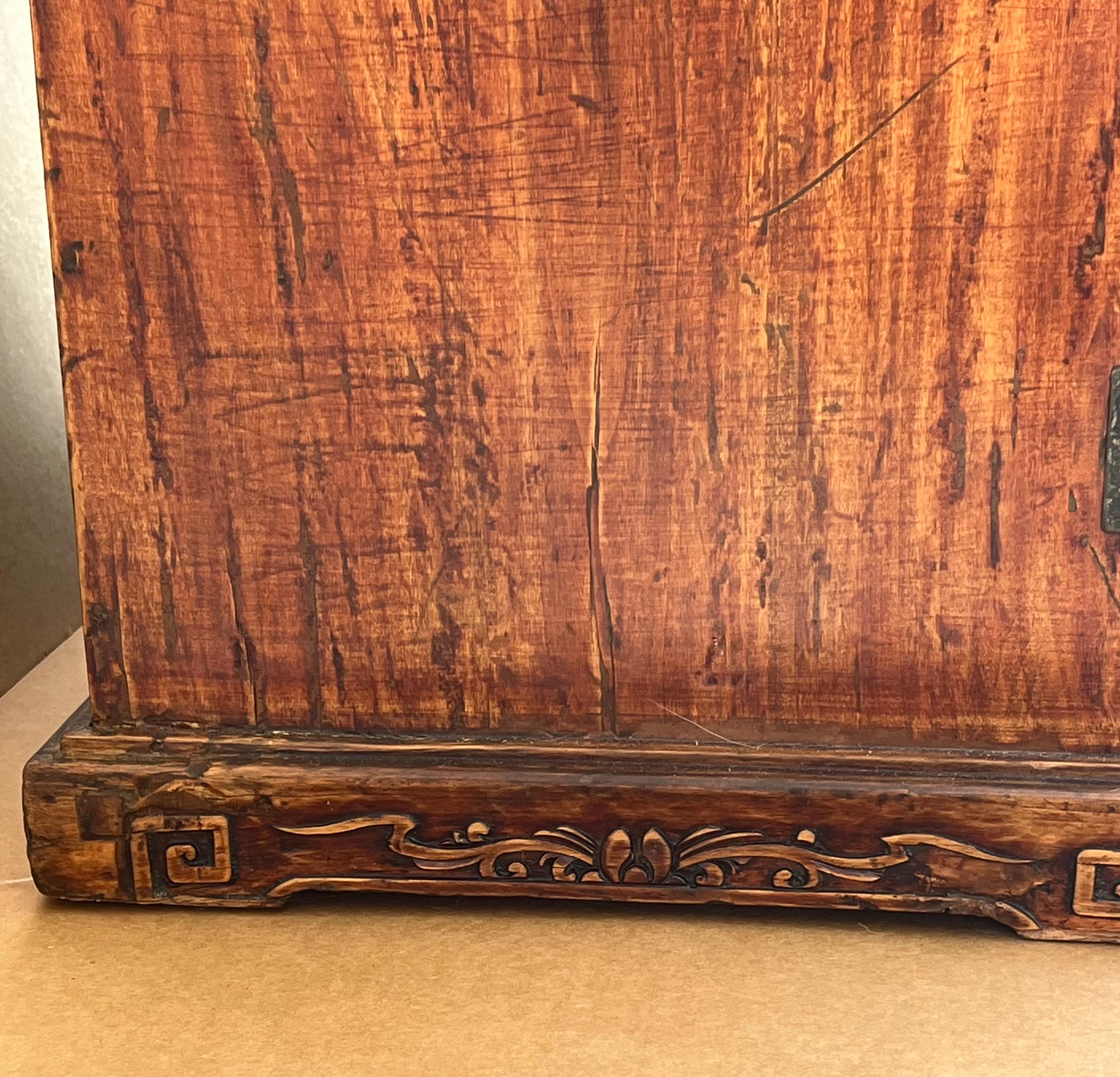 Seltener Huanghuali Tischschrank Qing Dynasty 17./18. Jh., Provenienz. (Rosenholz) im Angebot