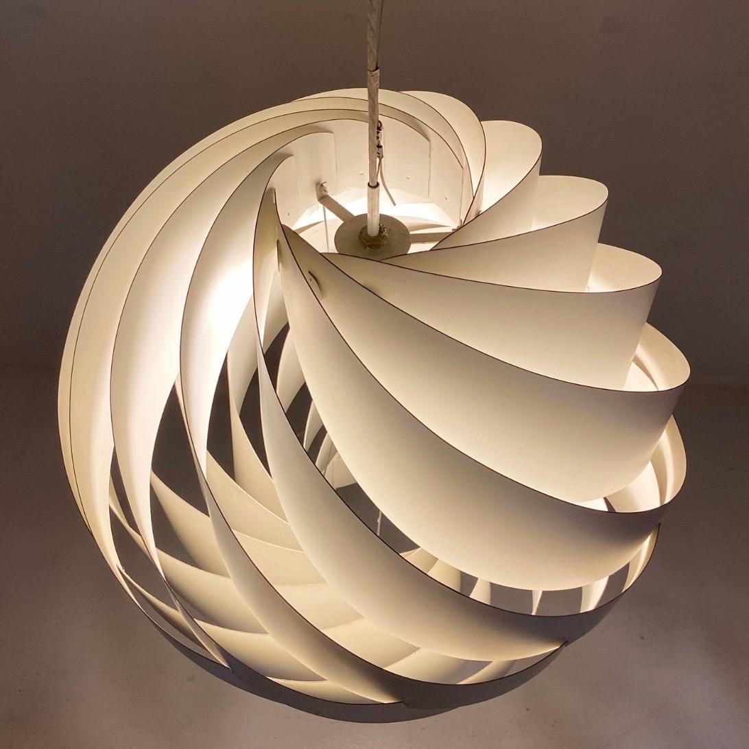 Extremely rare Turbo ceiling light by Louis Weisdorf for LYFA, Denmark 1970s.

Louis Weisdorf was the head of design for LYFA and made some spectacular designs throughout his career. 

This particular lamp was only produced in very low numbers