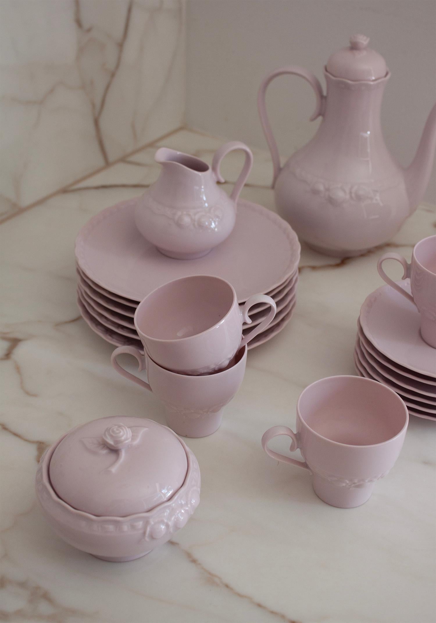 Raro set da tè completo Hutschenreuther rosa cipria modello Dragen-Rose in vendita 3