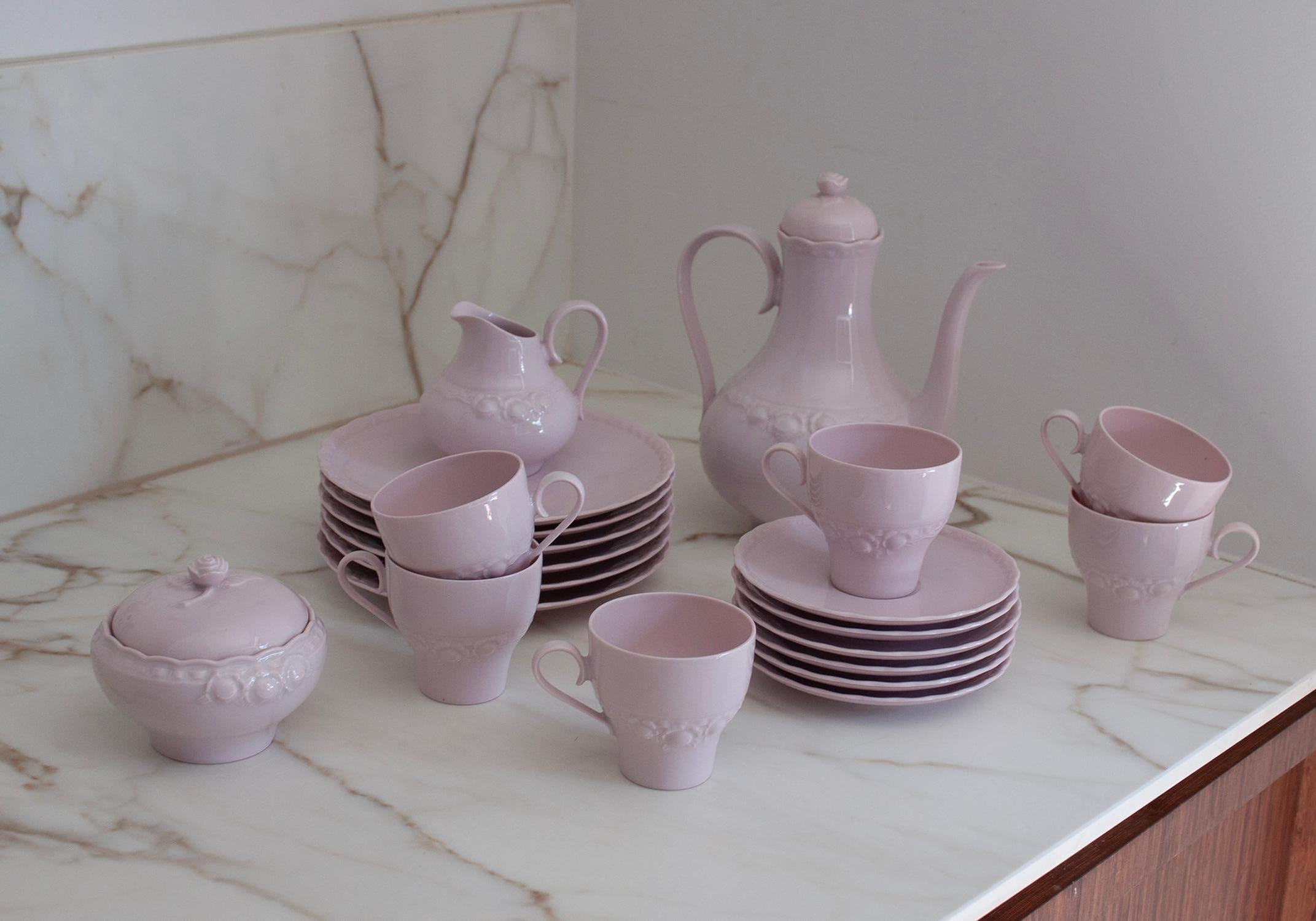 Raro set da tè completo Hutschenreuther rosa cipria modello Dragen-Rose in vendita 1