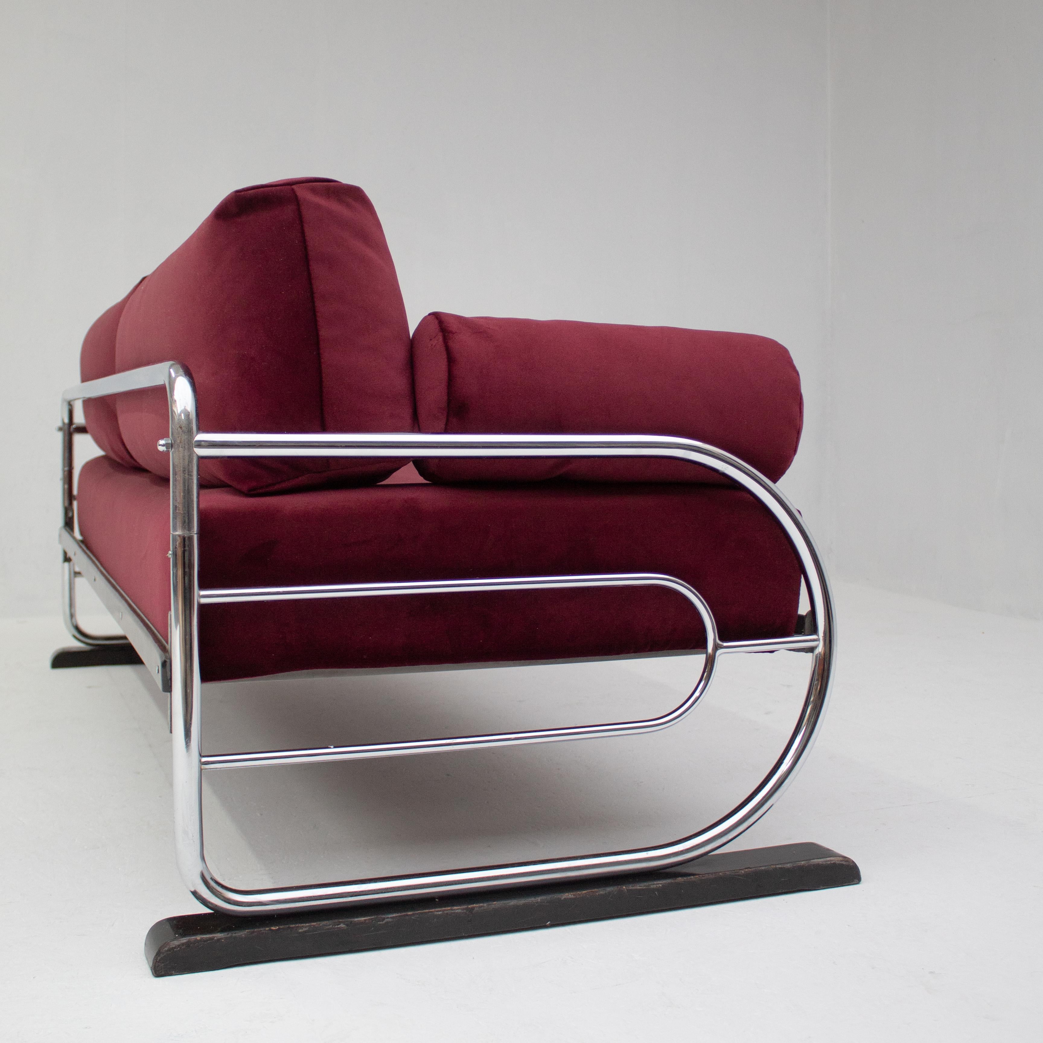 20th Century Bauhaus Hynek Gottwald Tubular Steel Sofa, 1930s Czech Modernist Design
