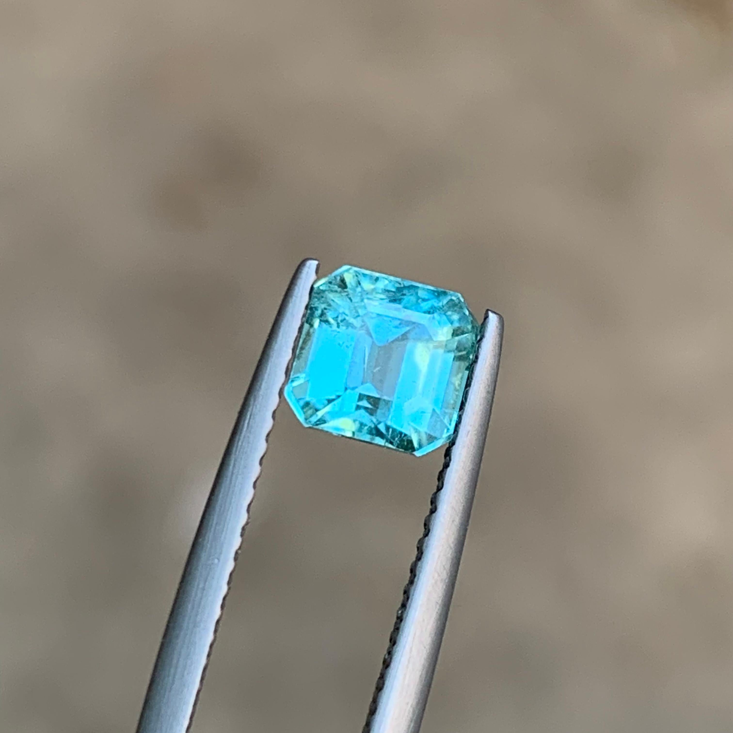 Rare Ice Neon Blue Natural Tourmaline Gemstone, 1.65 Ct Emerald Cut-Ring Jewelry Neuf - En vente à Peshawar, PK