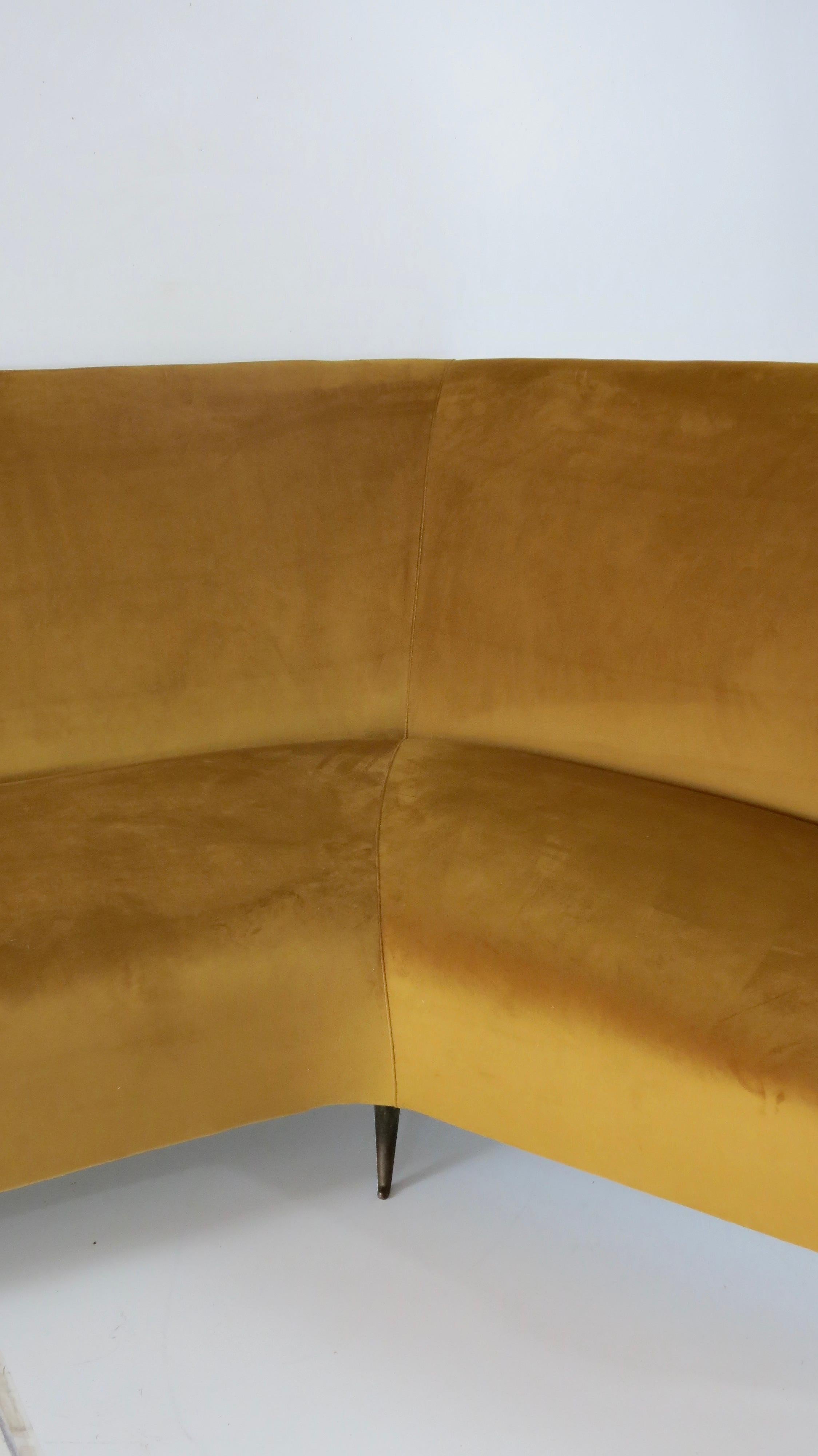 Rare Ico & Luisa Parisi Large Gold Yellow Velvet Curved Sofa by Isa, circa 1952 2