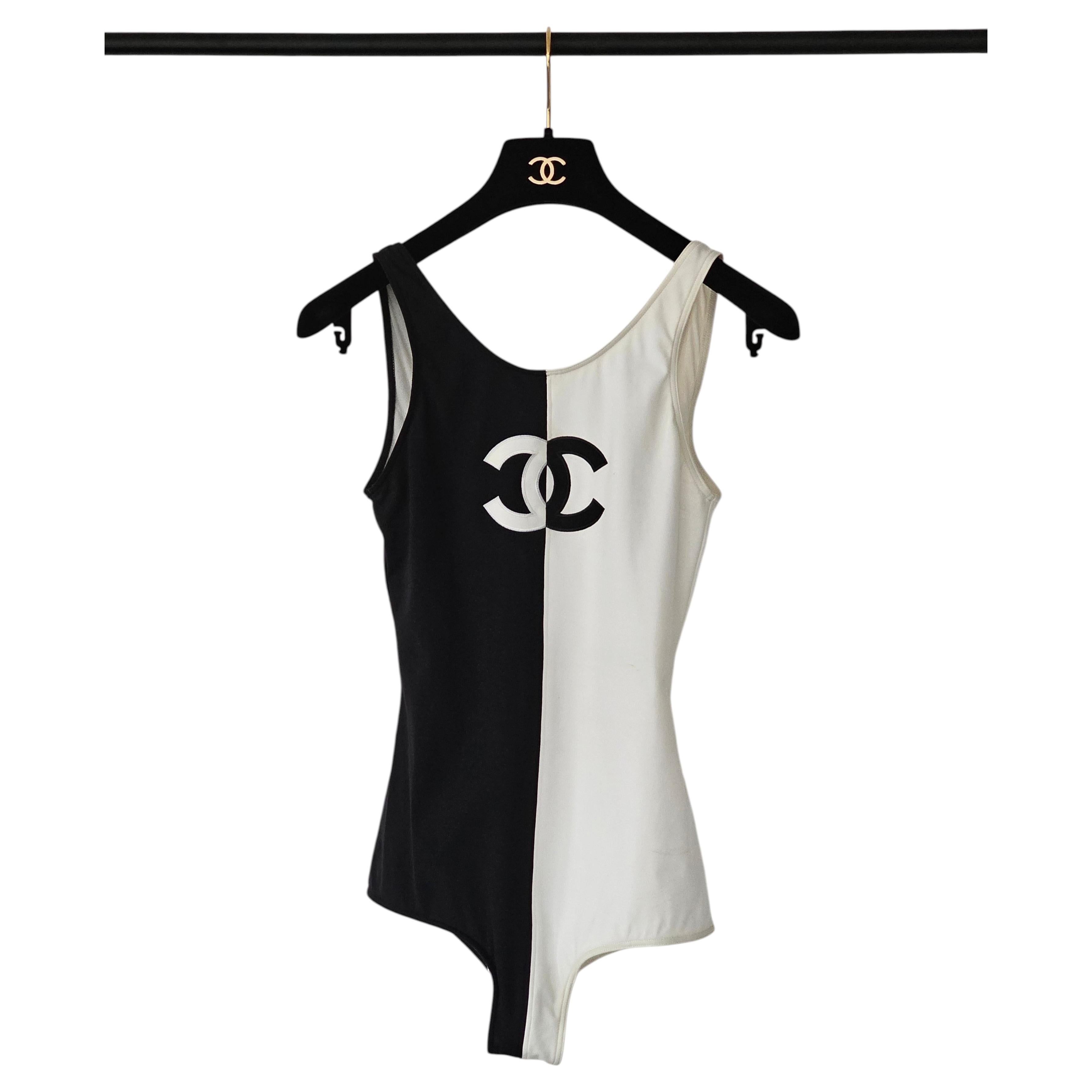 Rare Iconic Chanel one-piece swimwear, classic fit 90s style, real gem CC logo