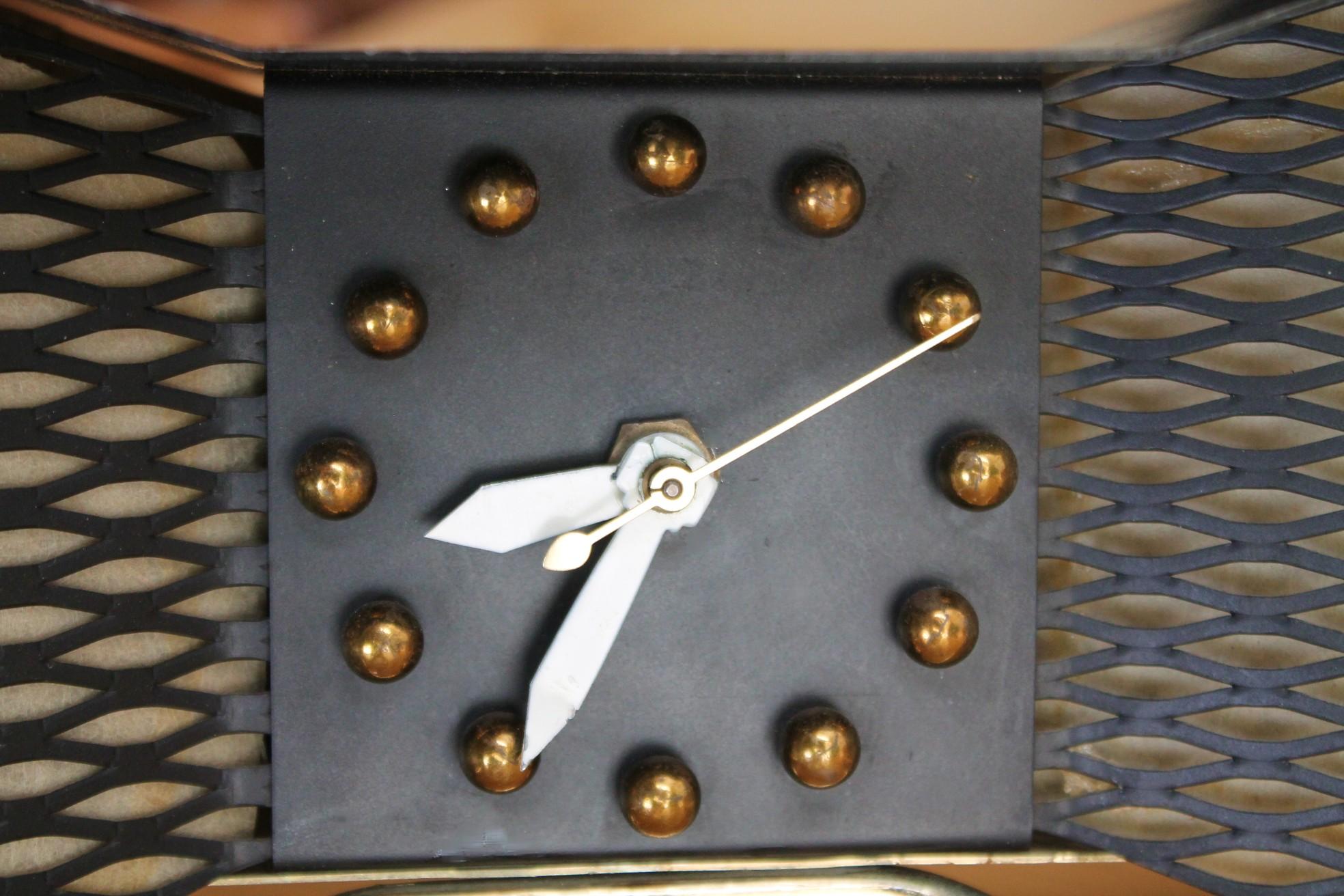 Hand-Crafted Rare! Iconic Snider Atomic Clock Lamp! Metal Fiberglass Bat Wing Bow Tie Design!