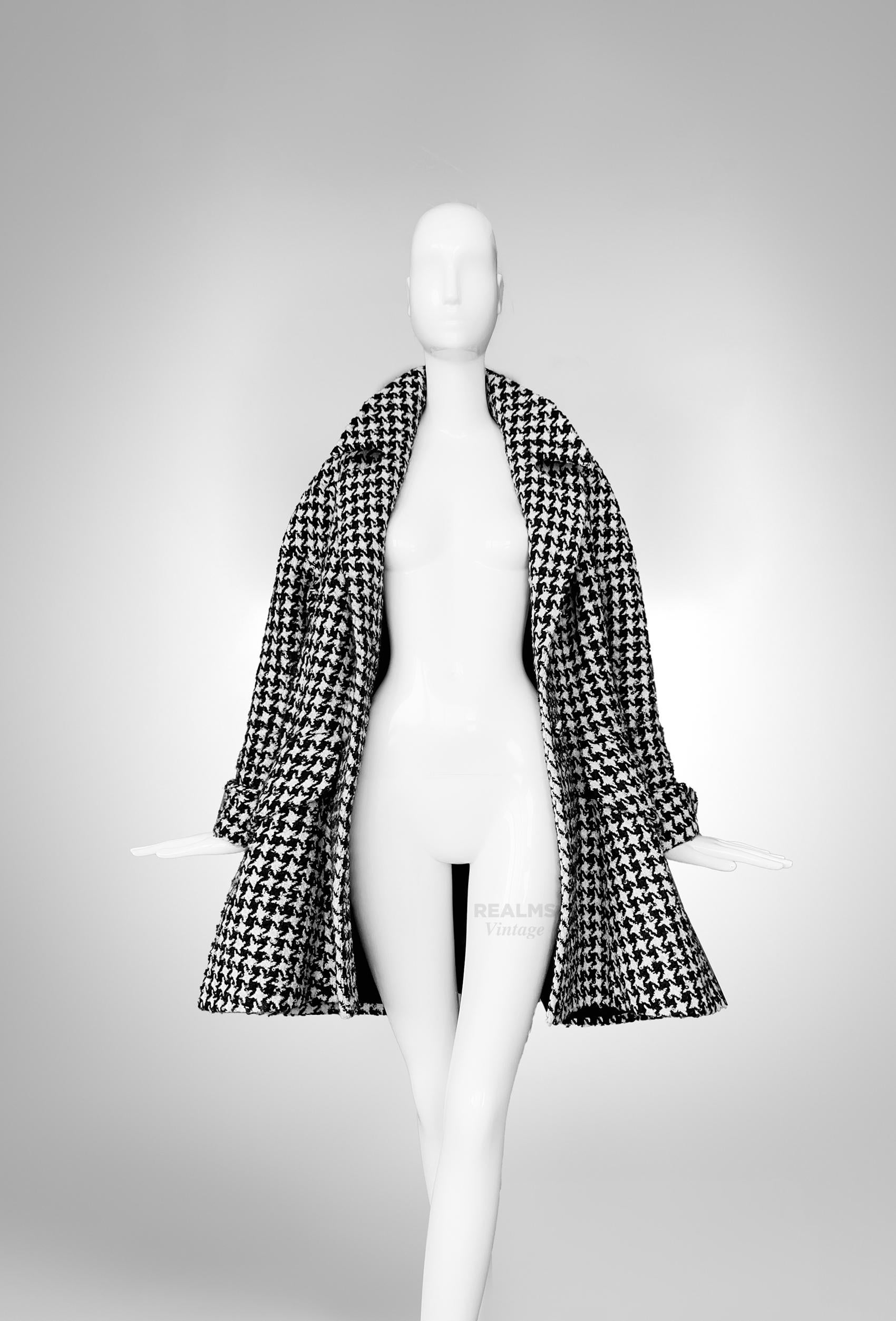 Gray Rare Iconic Thierry Mugler Archival FW1995 Coat Houndstooth Jacket For Sale